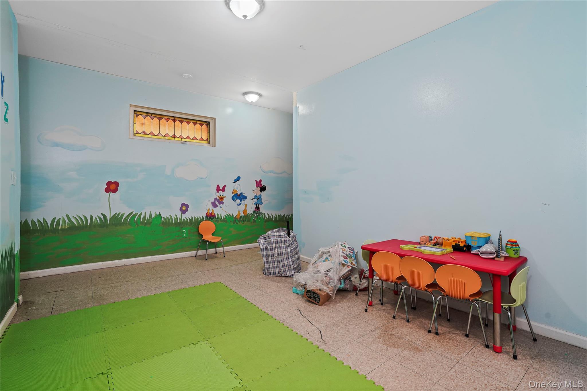 309 Bedford Park Boulevard thumbnail 15