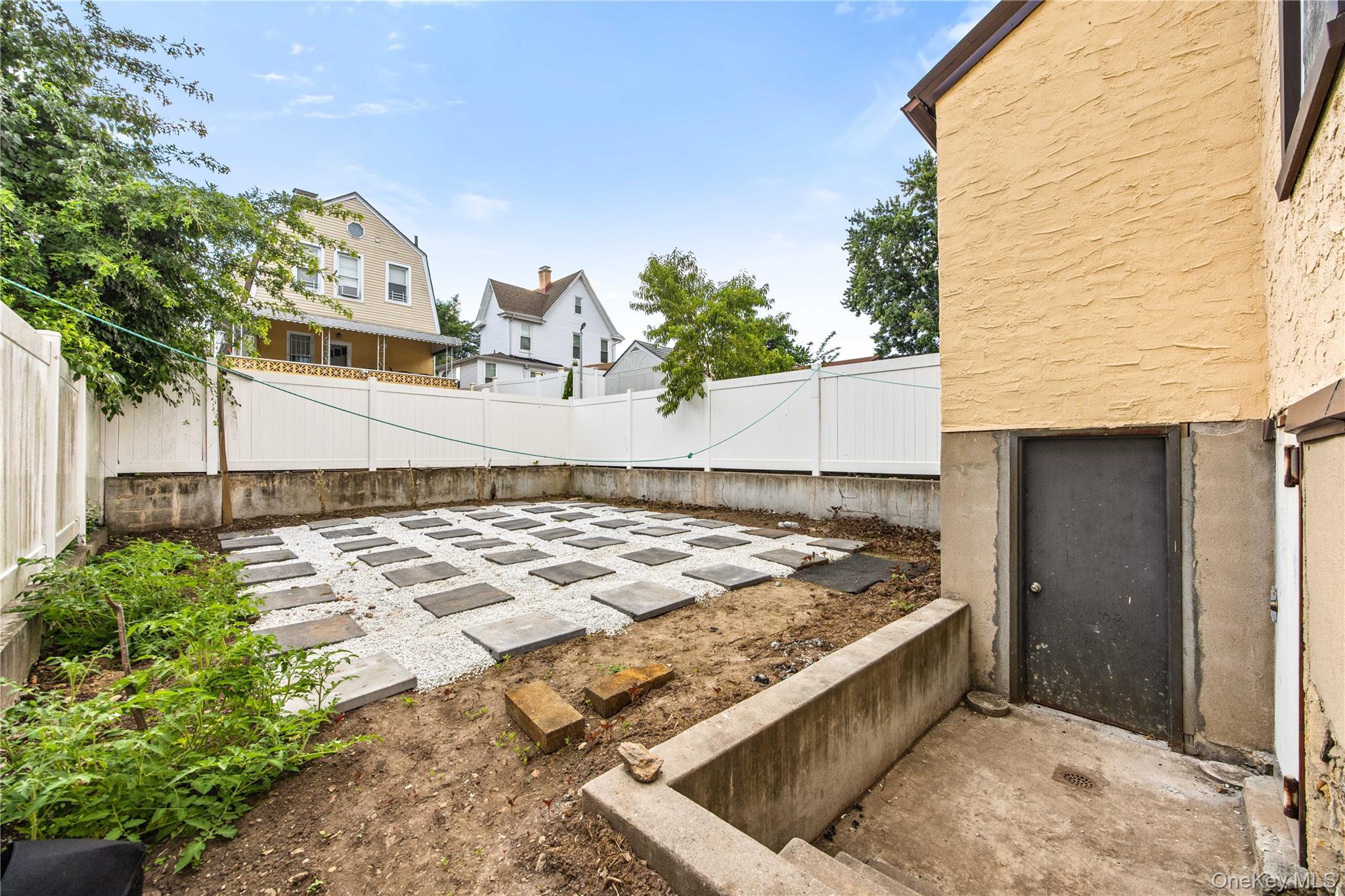 432 Bedford Avenue thumbnail 28