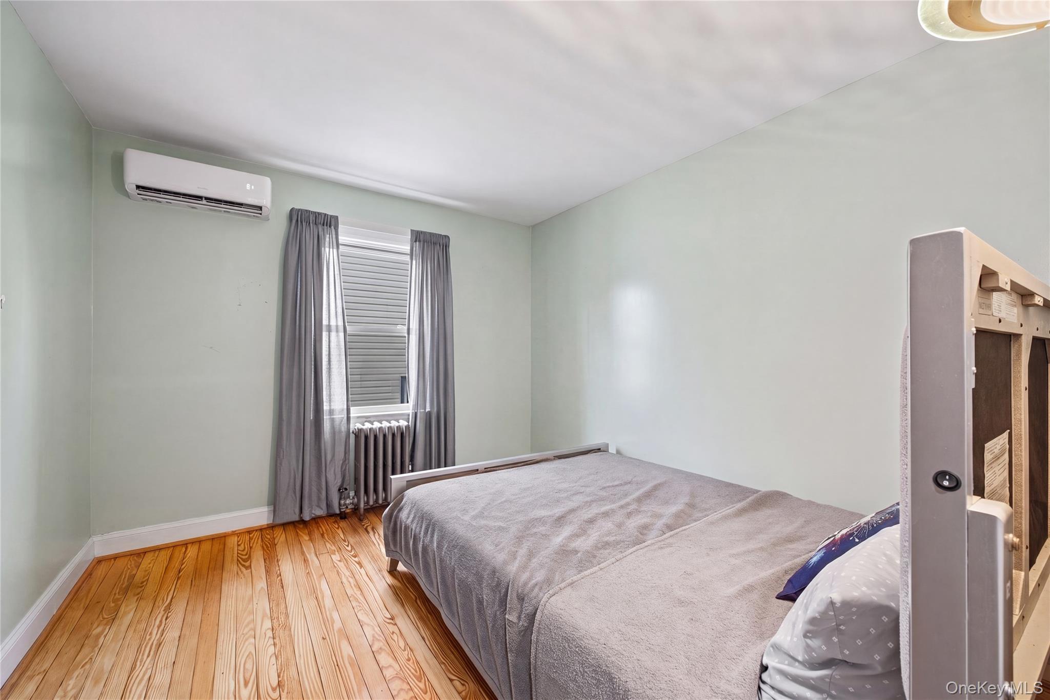 432 Bedford Avenue thumbnail 18
