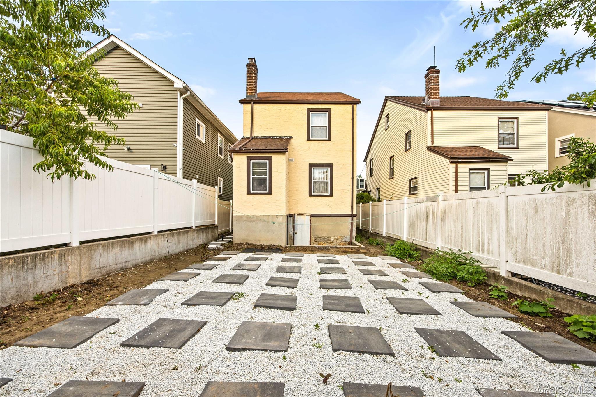 432 Bedford Avenue thumbnail 29