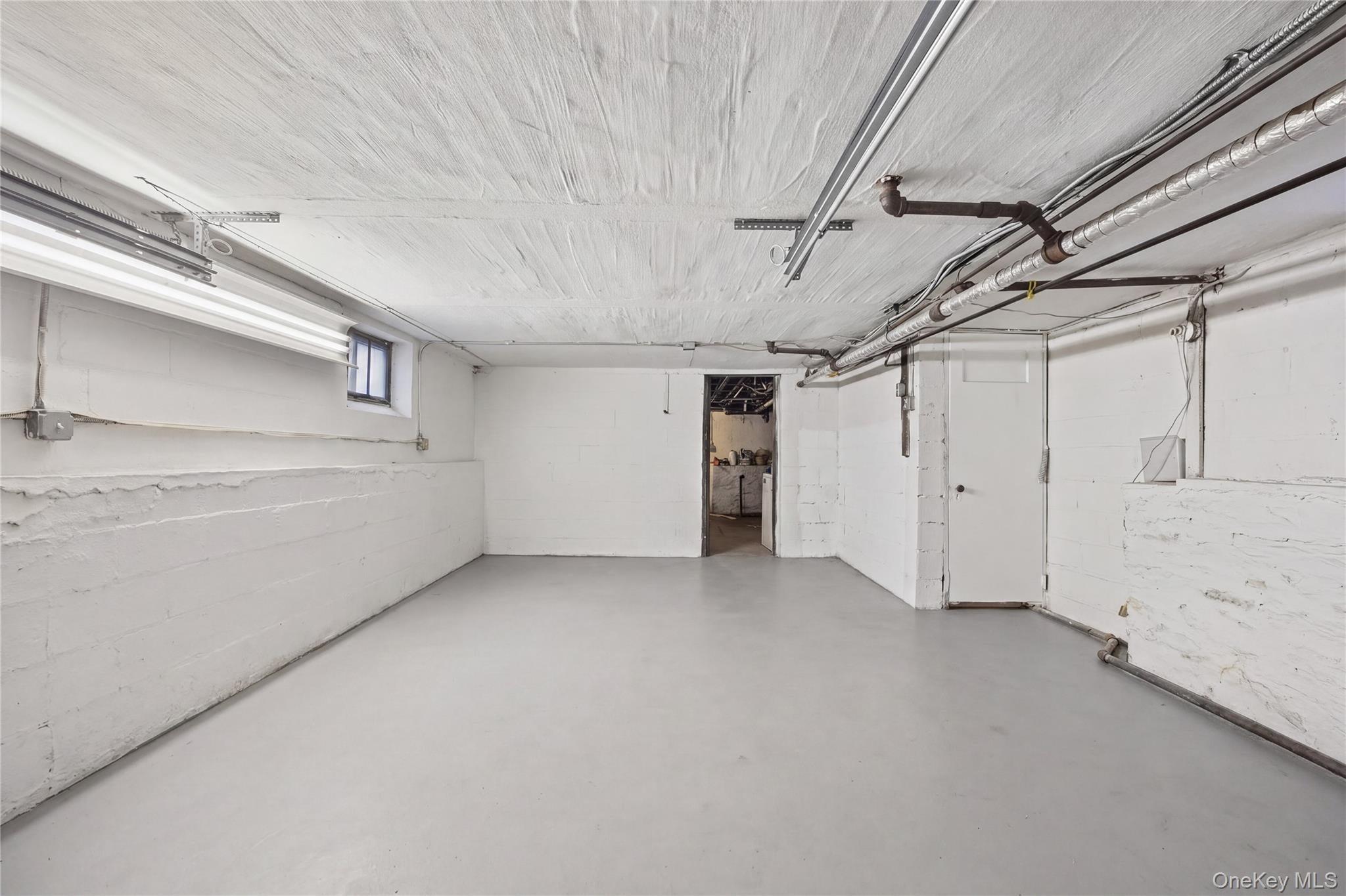 432 Bedford Avenue thumbnail 25