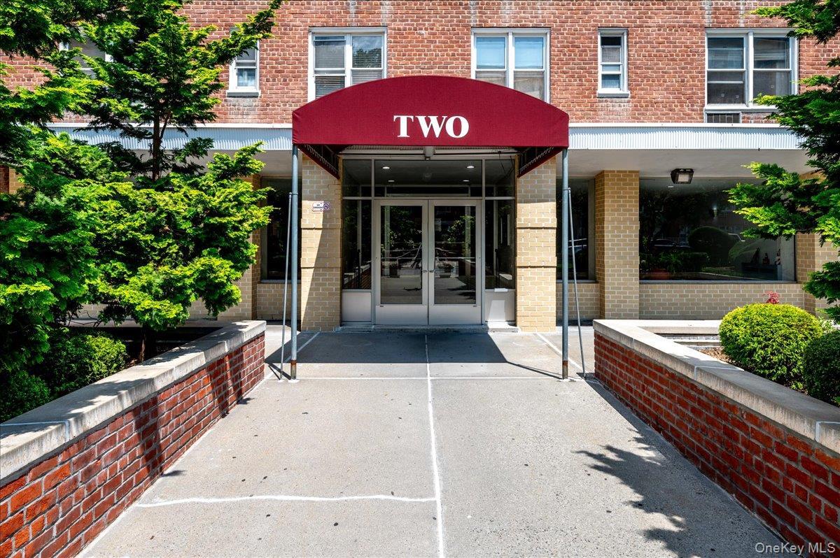 2 Sadore Lane Unit: 6M, Yonkers