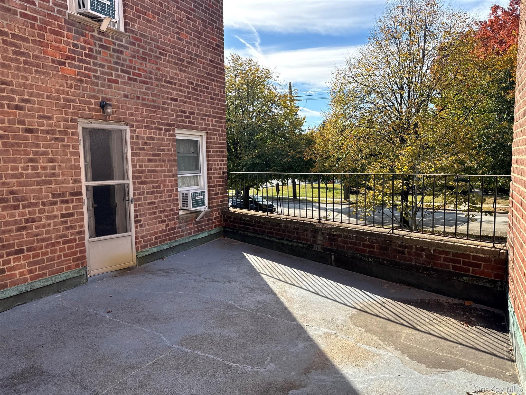 159 Smith ST Unit: G8 thumbnail 15