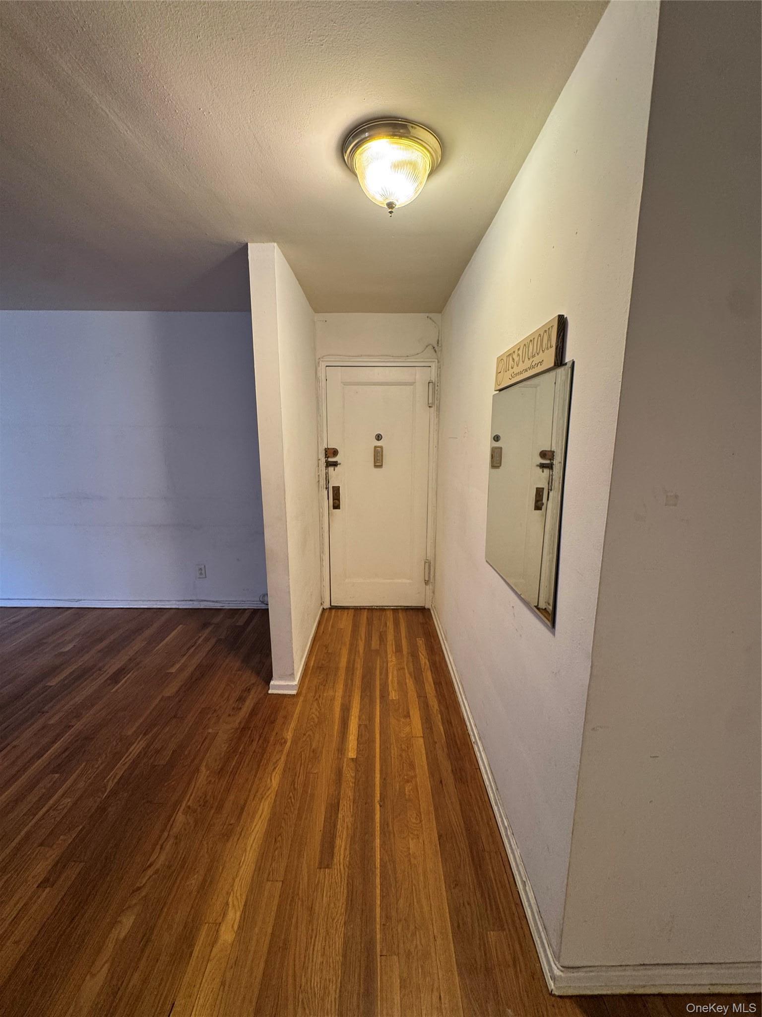 159 Smith ST Unit: G8 thumbnail 4