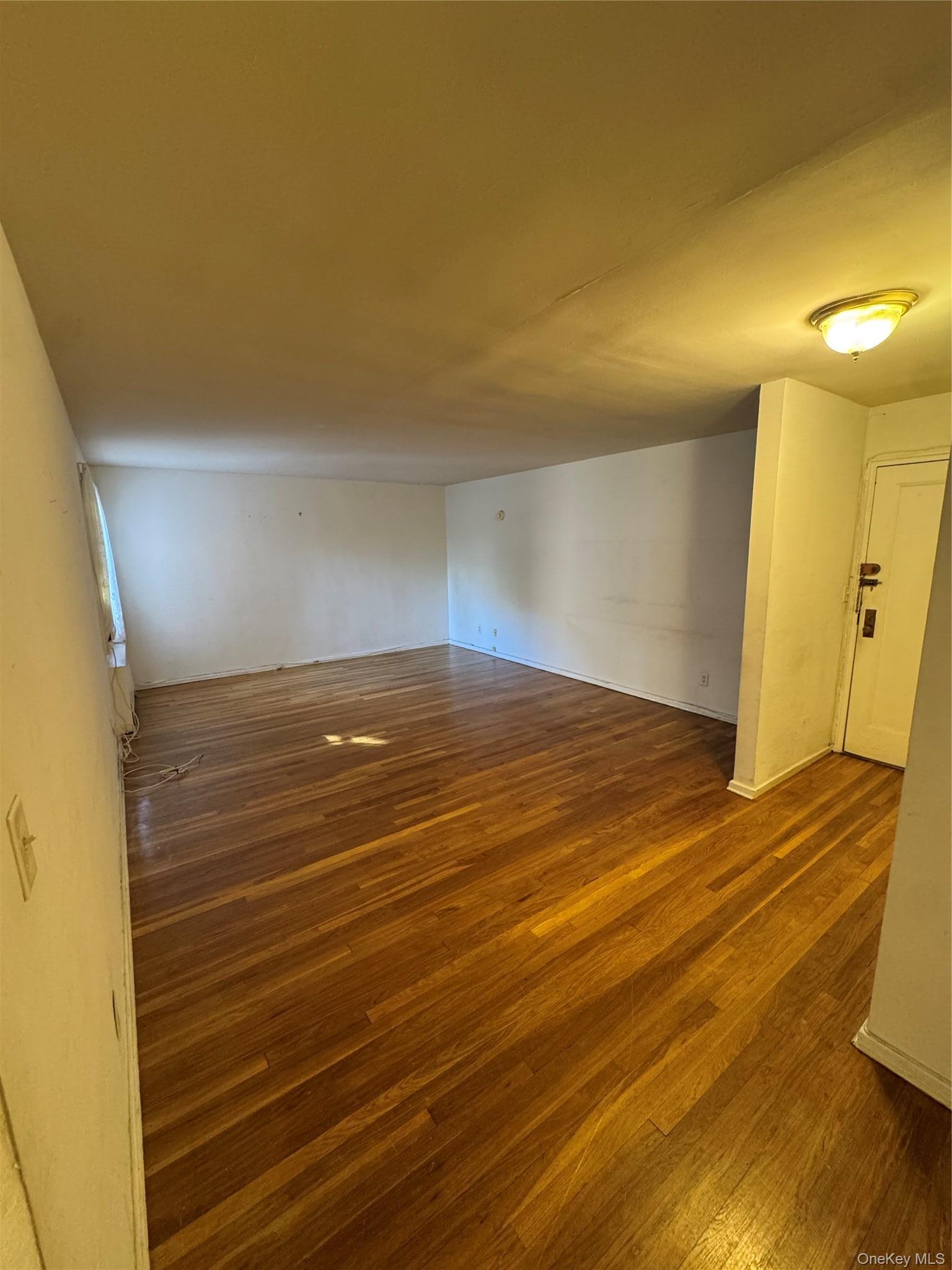 159 Smith ST Unit: G8 thumbnail 3