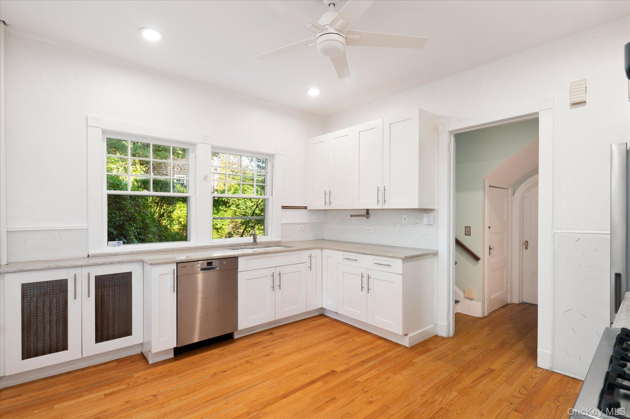 257 and 253 Park Hill Avenue thumbnail 12