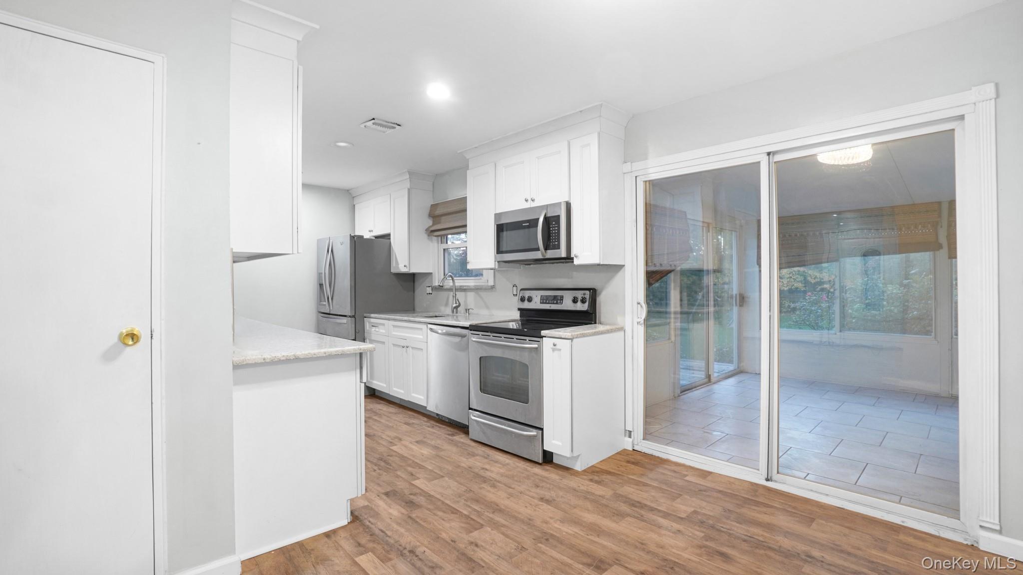 1596 E Forks Road thumbnail 10