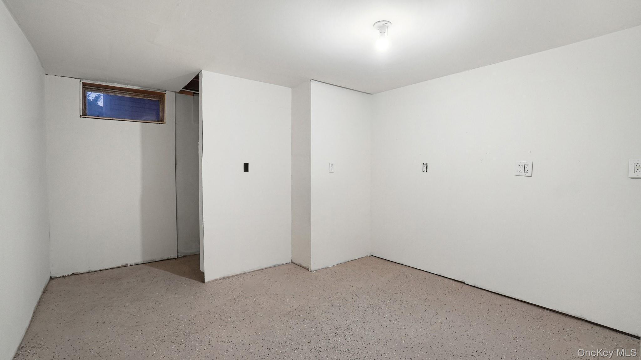 1596 E Forks Road thumbnail 23