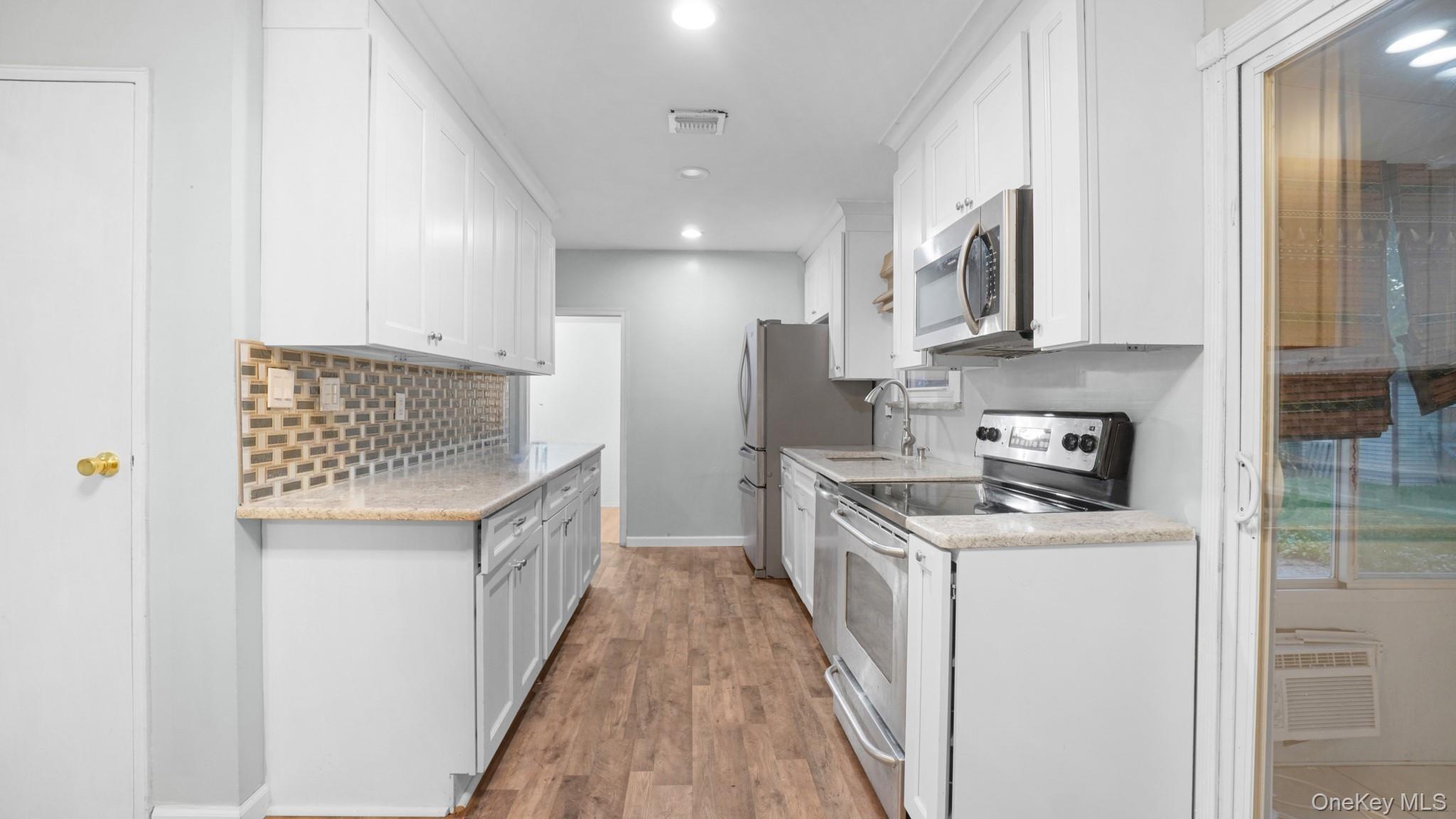 1596 E Forks Road thumbnail 12