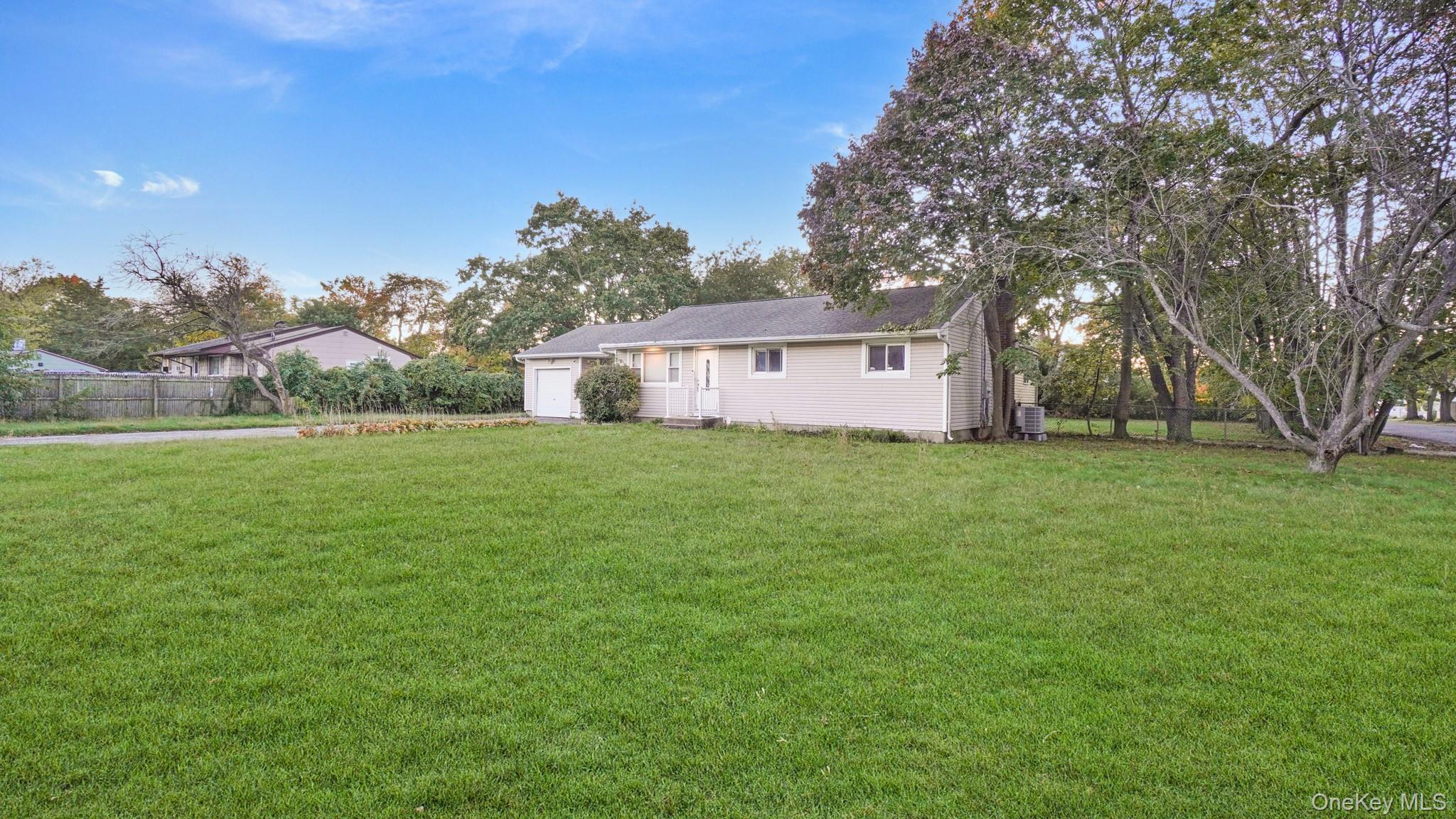 1596 E Forks Road thumbnail 2