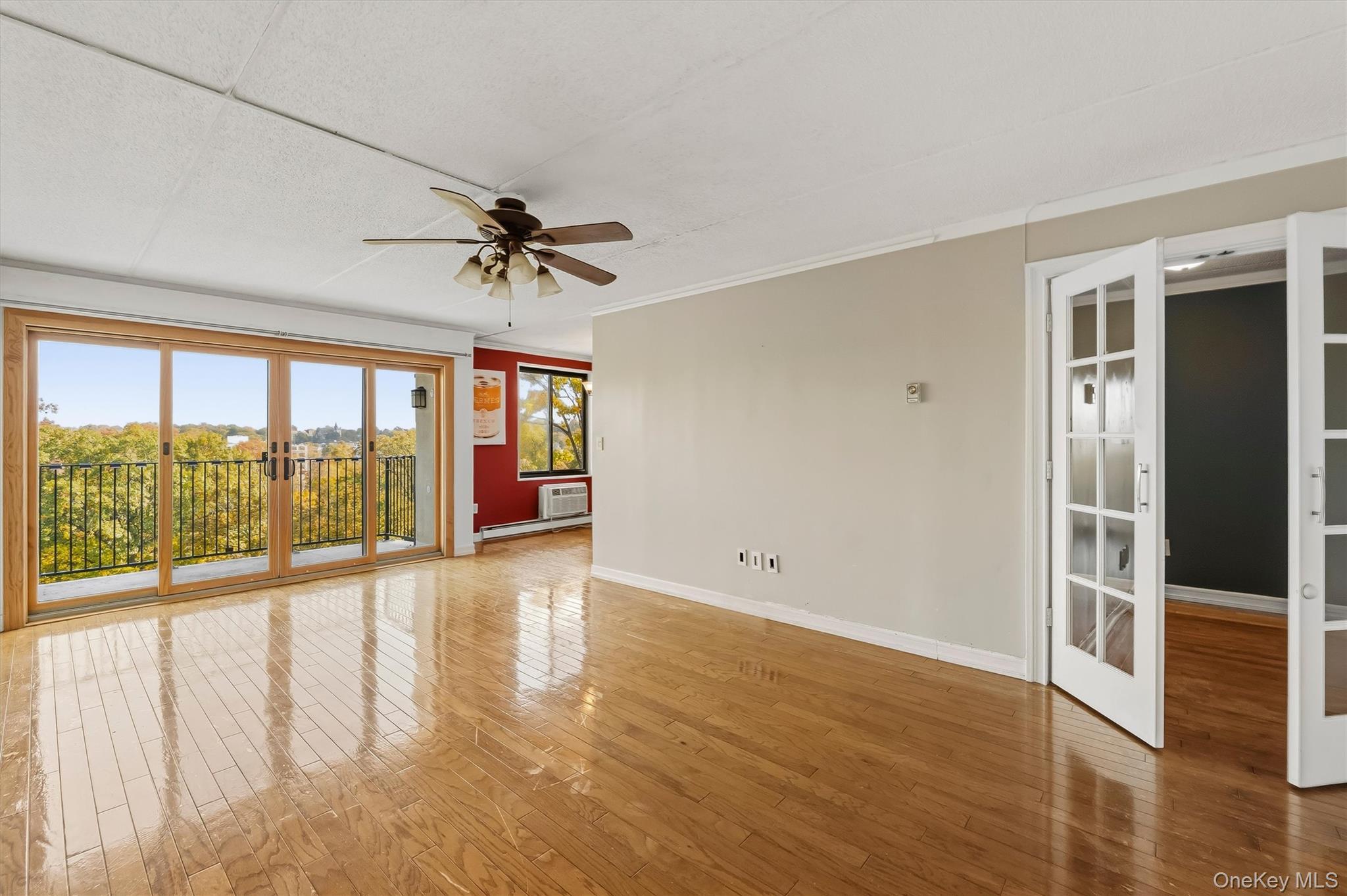 128 Colonial Parkway Unit: 4C thumbnail 6