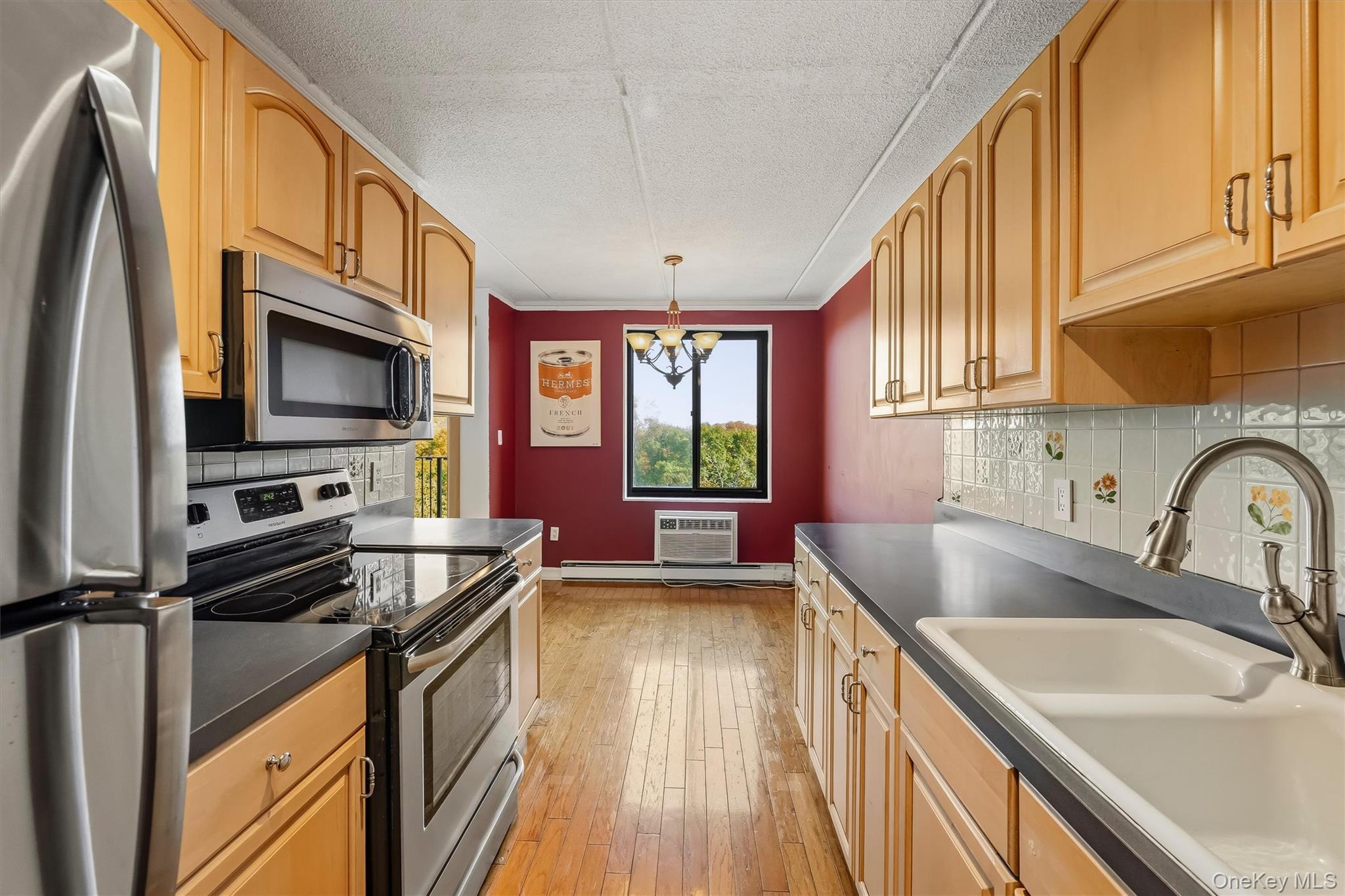 128 Colonial Parkway Unit: 4C thumbnail 17