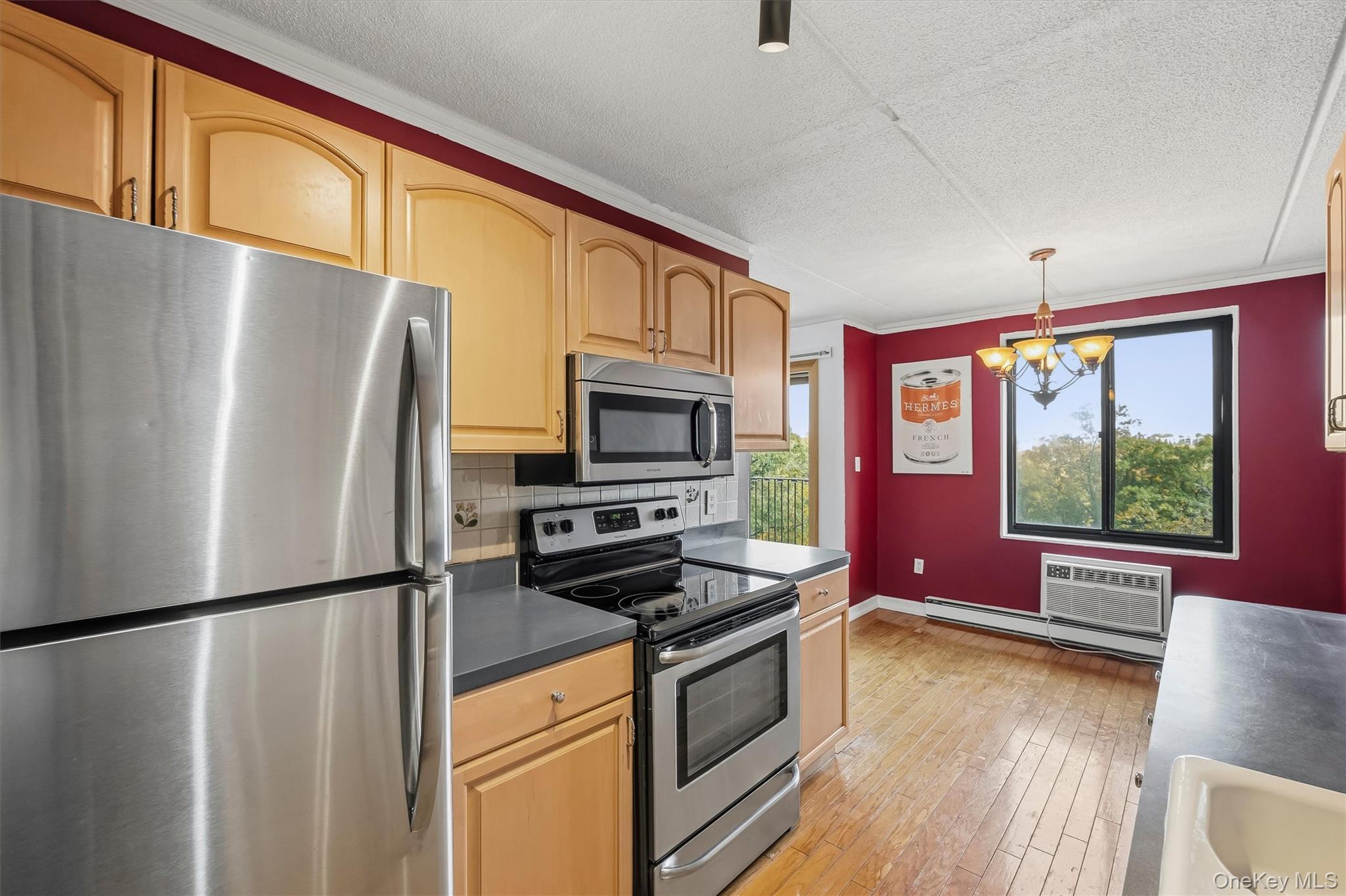 128 Colonial Parkway Unit: 4C thumbnail 18