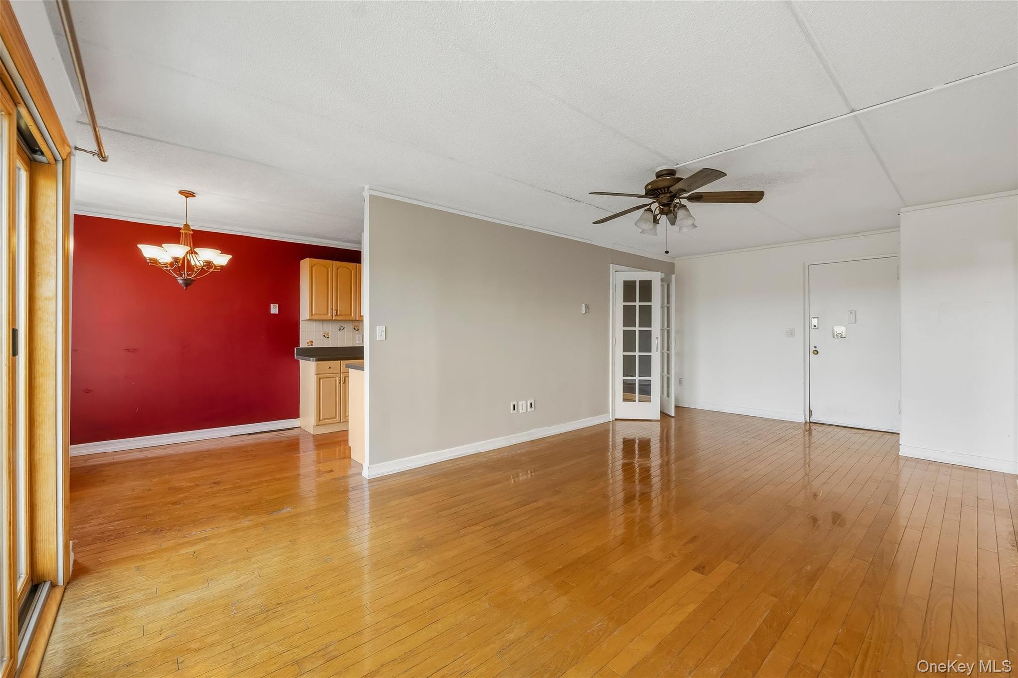 128 Colonial Parkway Unit: 4C thumbnail 7