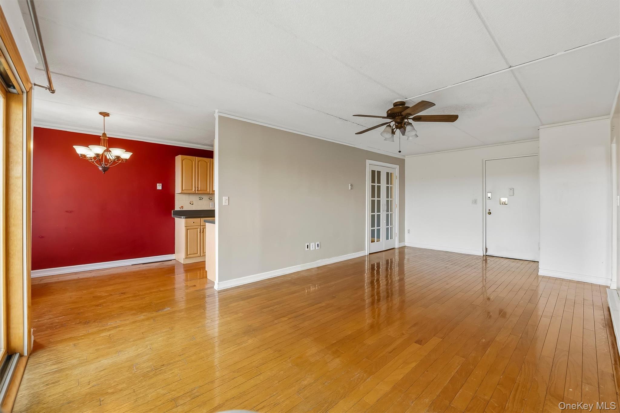 128 Colonial Parkway Unit: 4C thumbnail 8