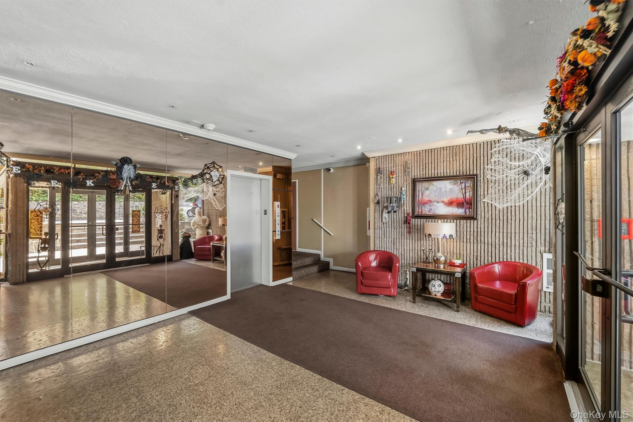 128 Colonial Parkway Unit: 4C thumbnail 2
