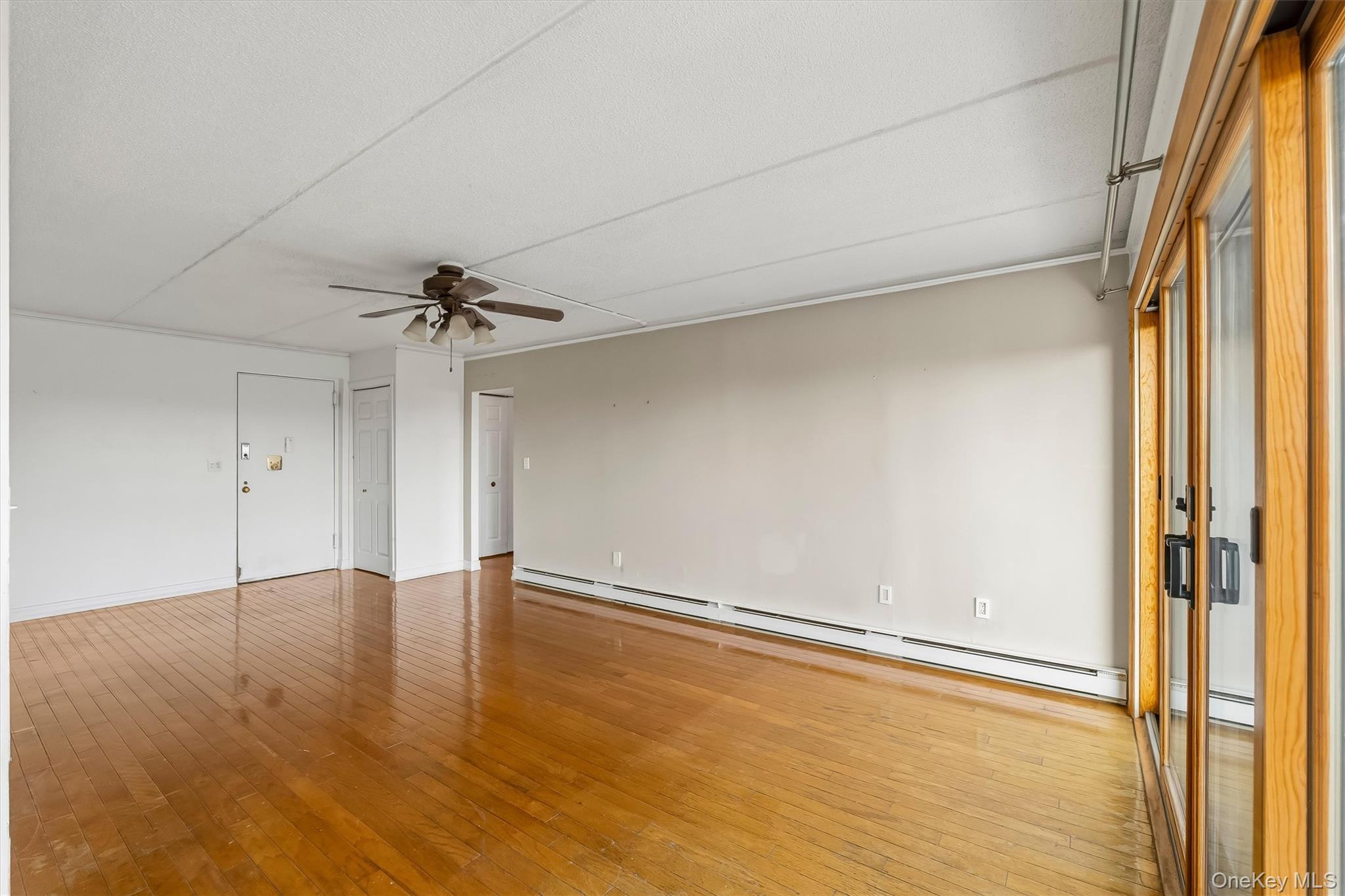 128 Colonial Parkway Unit: 4C thumbnail 9