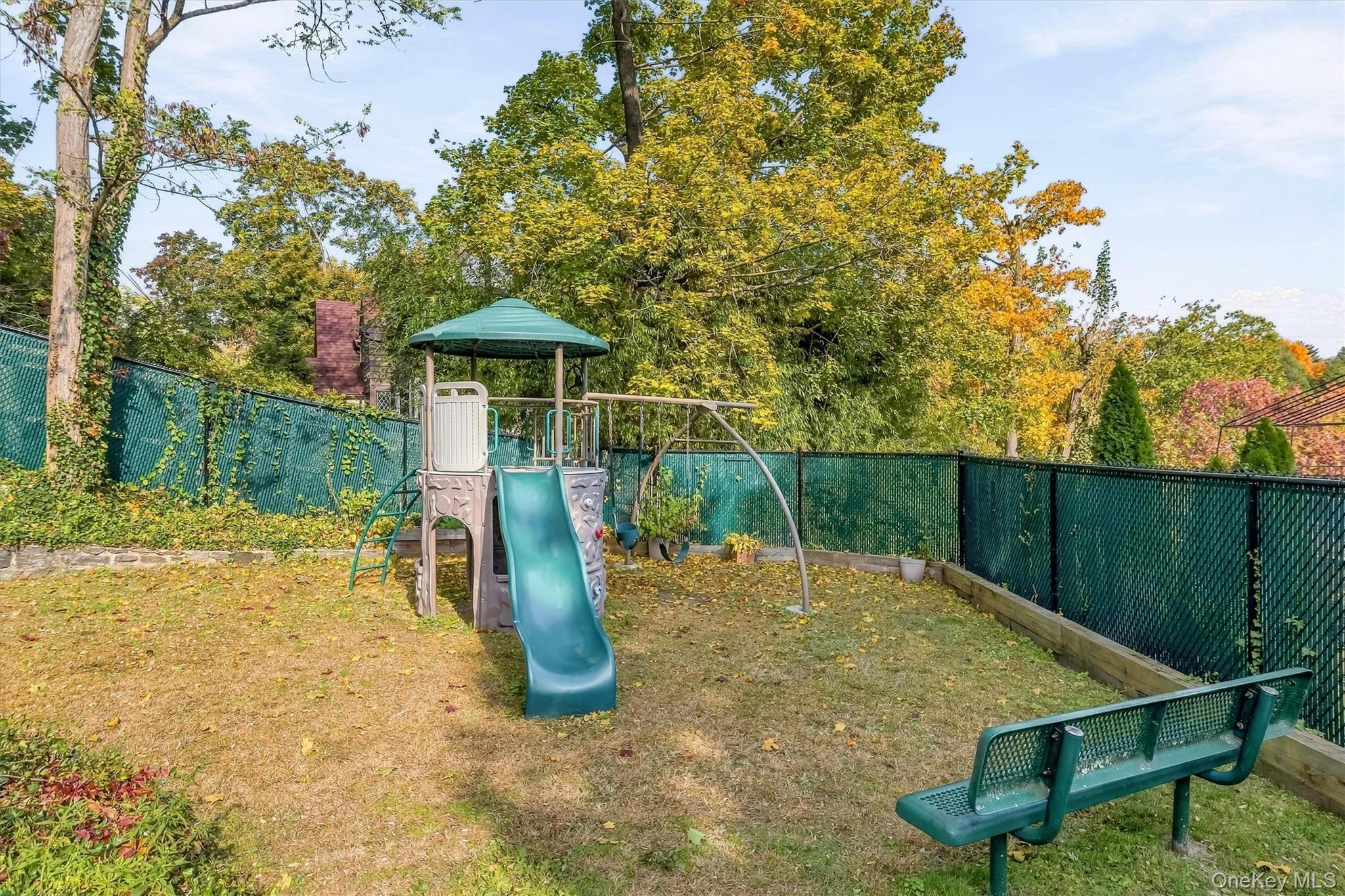 128 Colonial Parkway Unit: 4C thumbnail 36