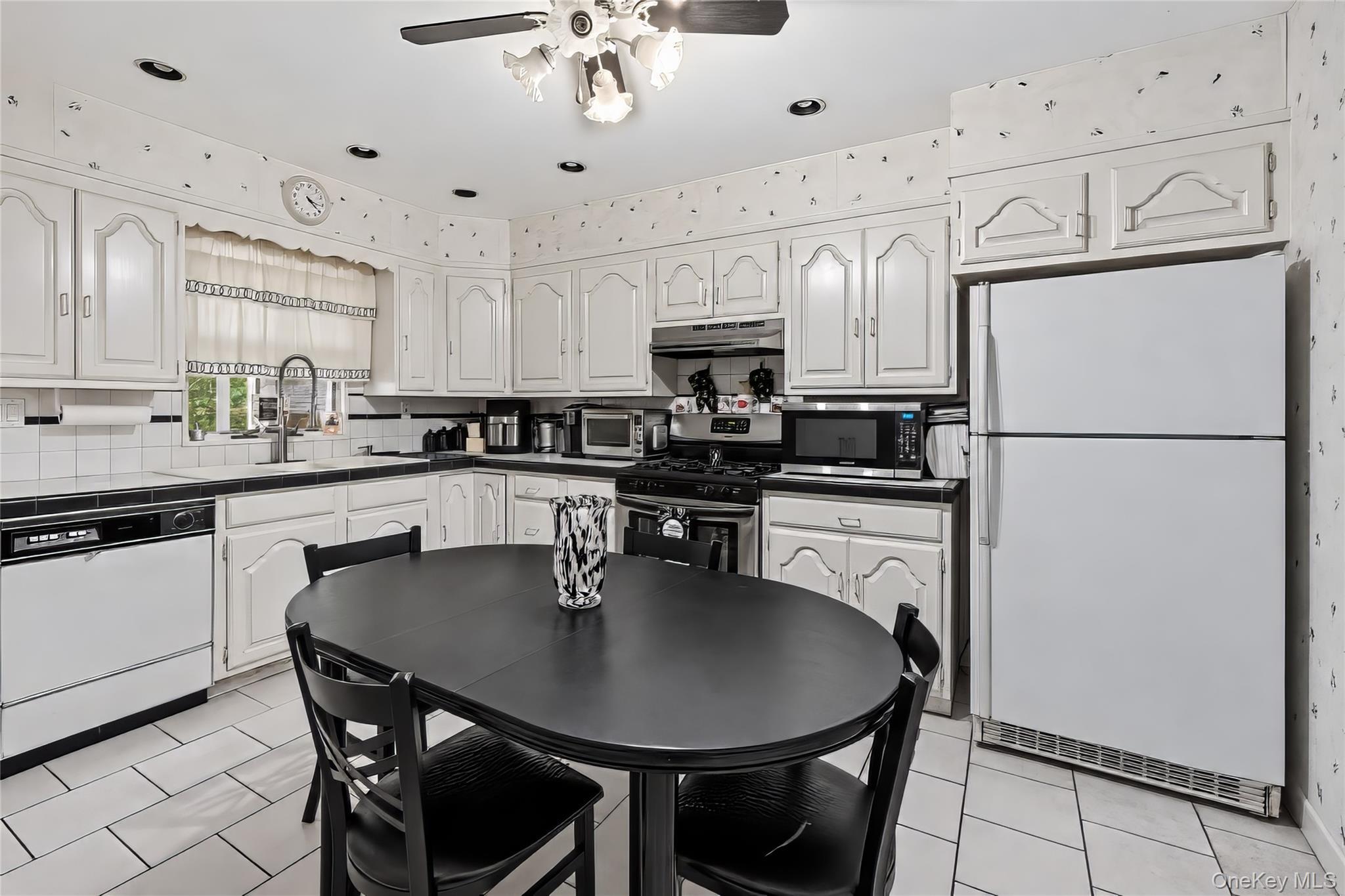 129 Sweetfield Circle thumbnail 7