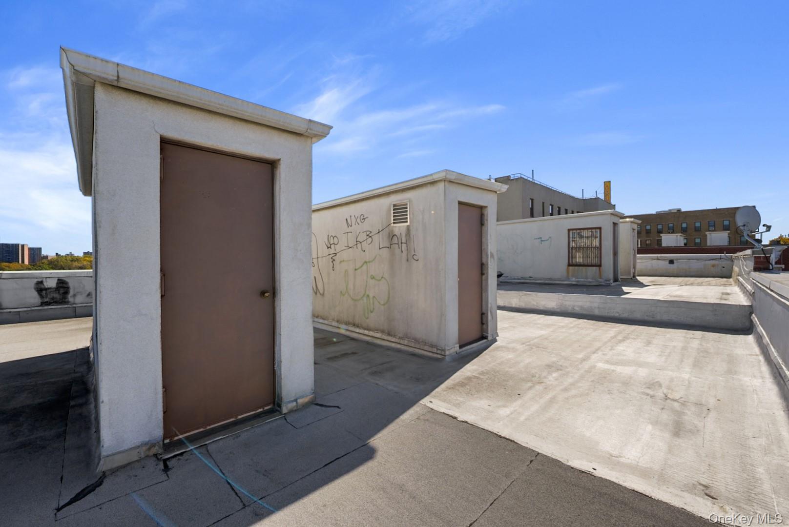 820 Bryant Avenue thumbnail 10