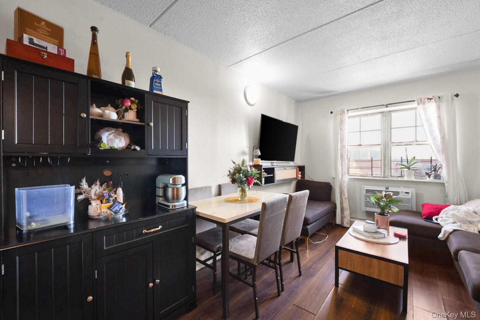 820 Bryant Avenue thumbnail 12