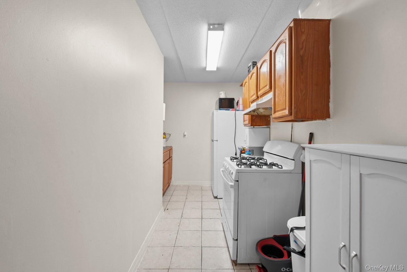 820 Bryant Avenue thumbnail 5