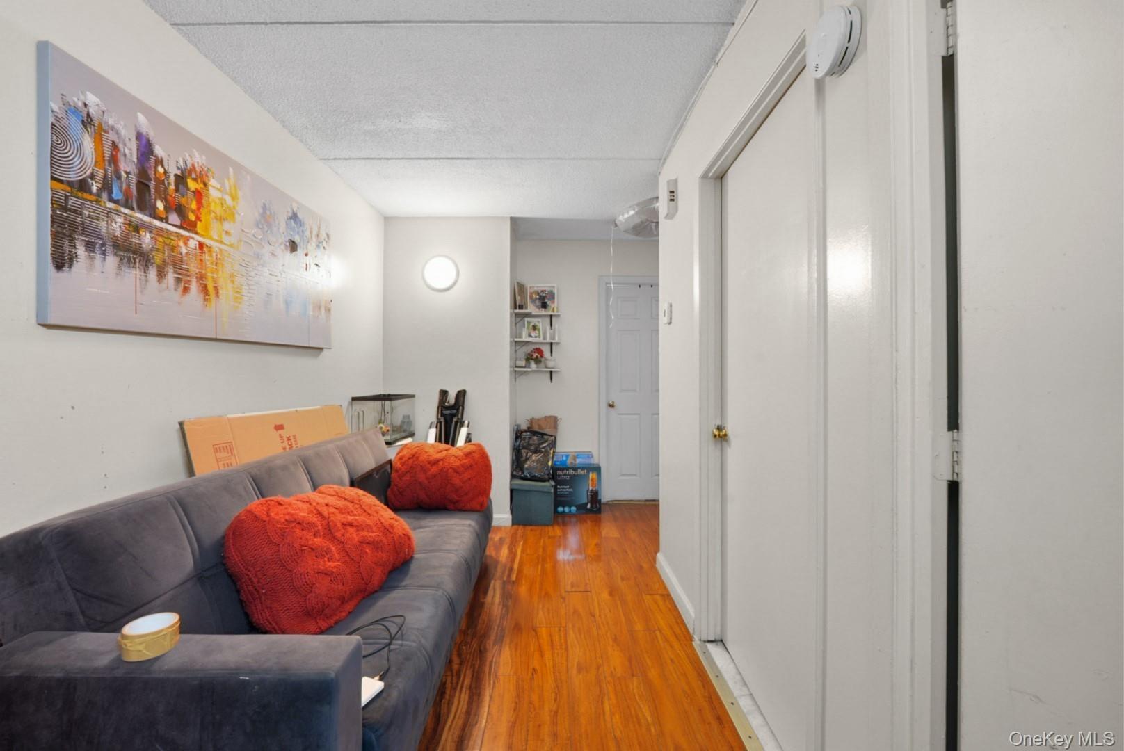 820 Bryant Avenue thumbnail 17