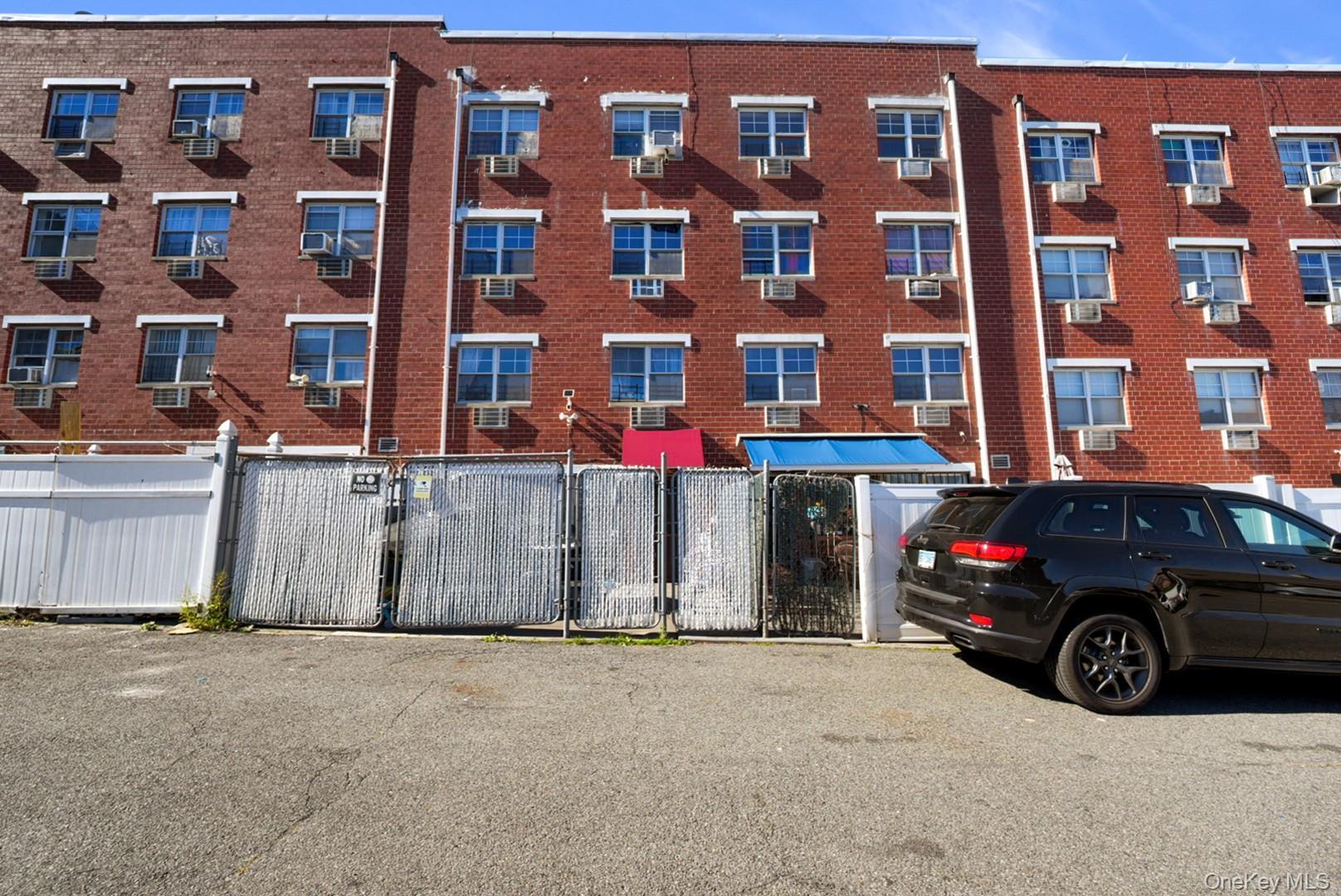 820 Bryant Avenue thumbnail 20