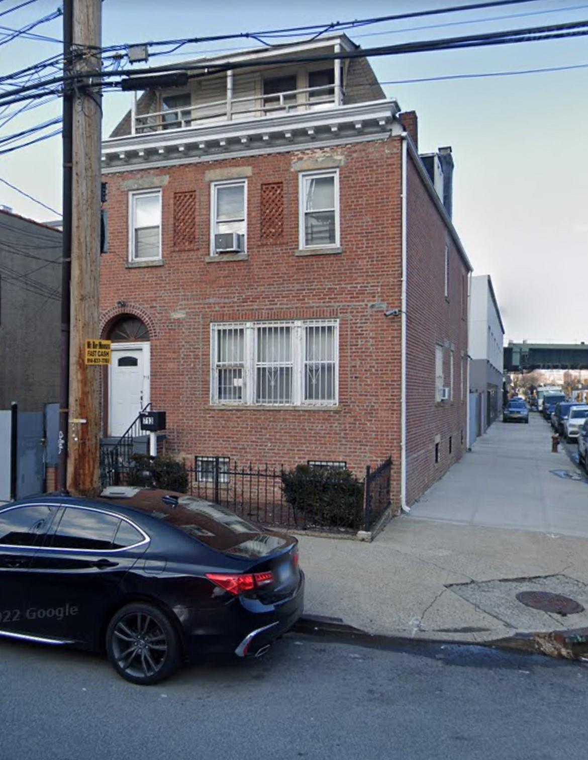 713 E 239th Street Unit: 3, Bronx