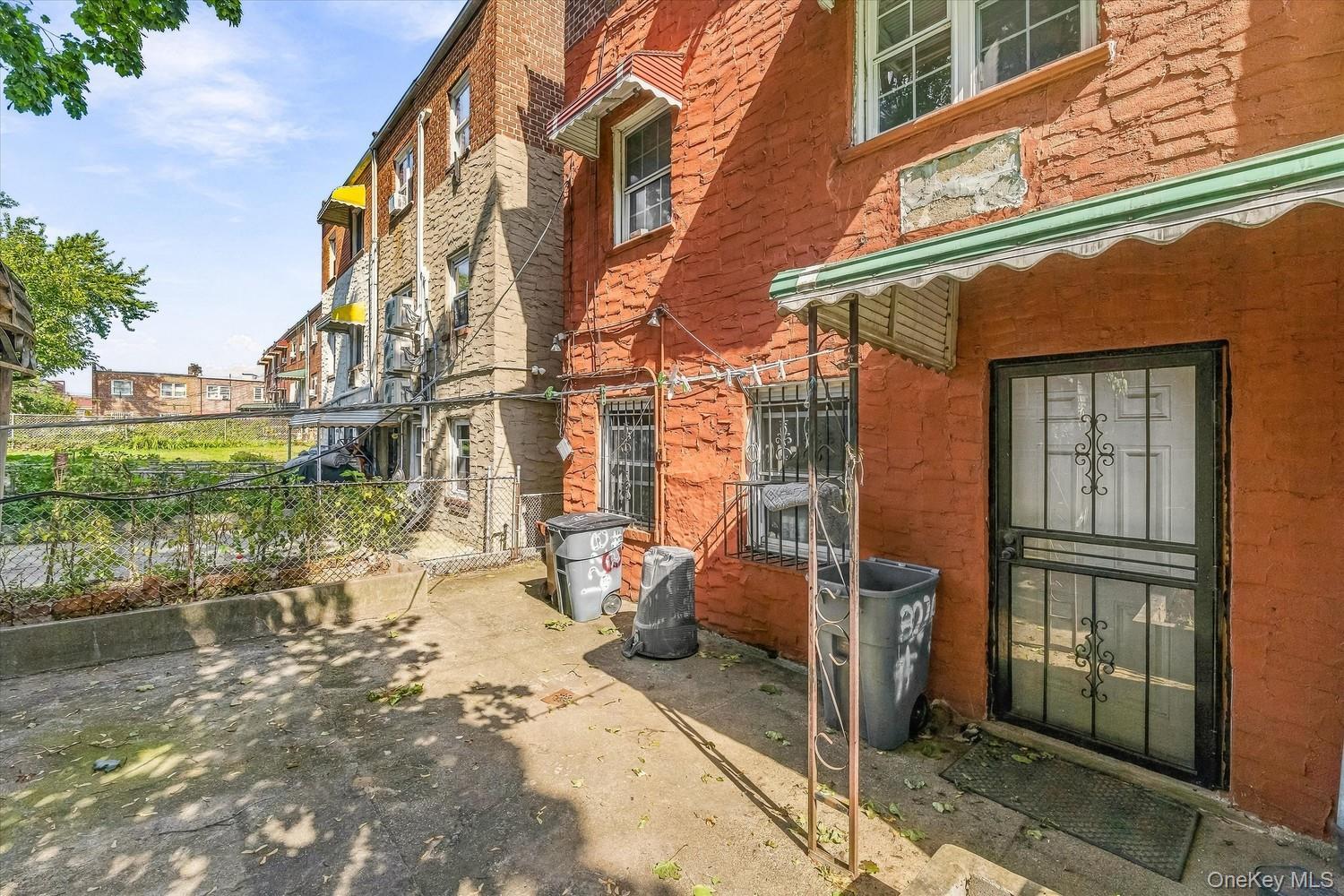3229 Lurting Avenue thumbnail 26