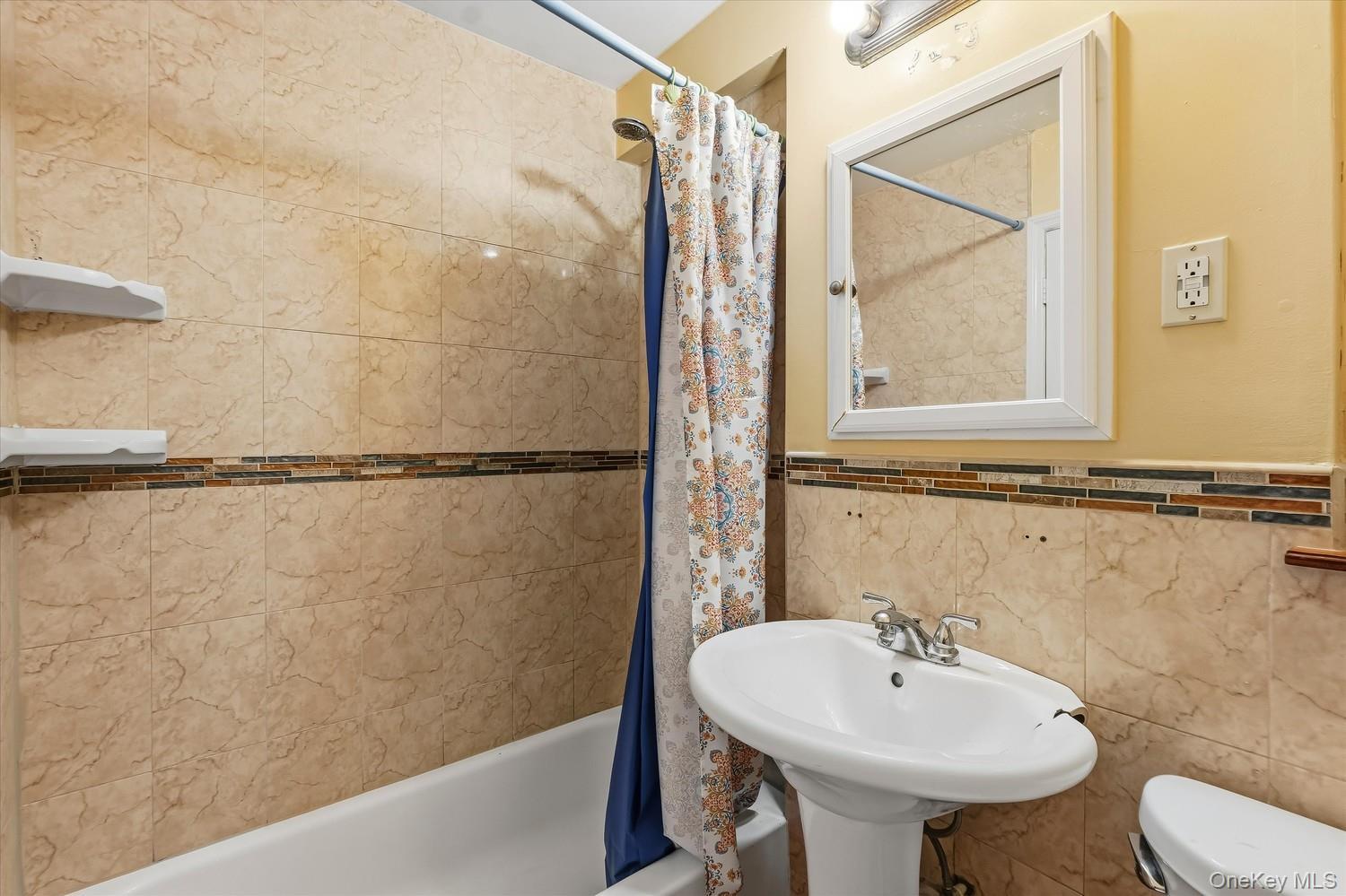 3229 Lurting Avenue thumbnail 20