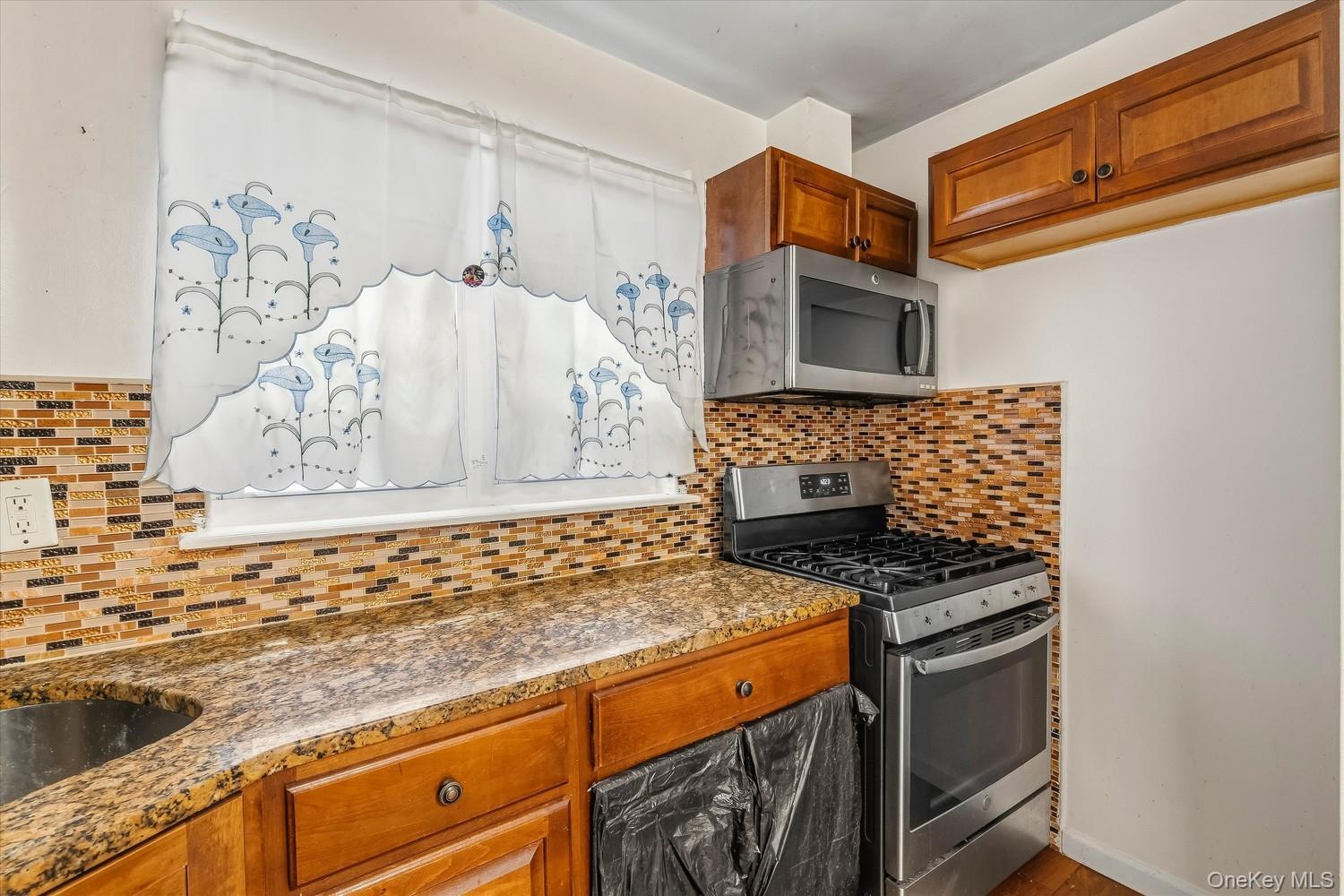 3229 Lurting Avenue thumbnail 14