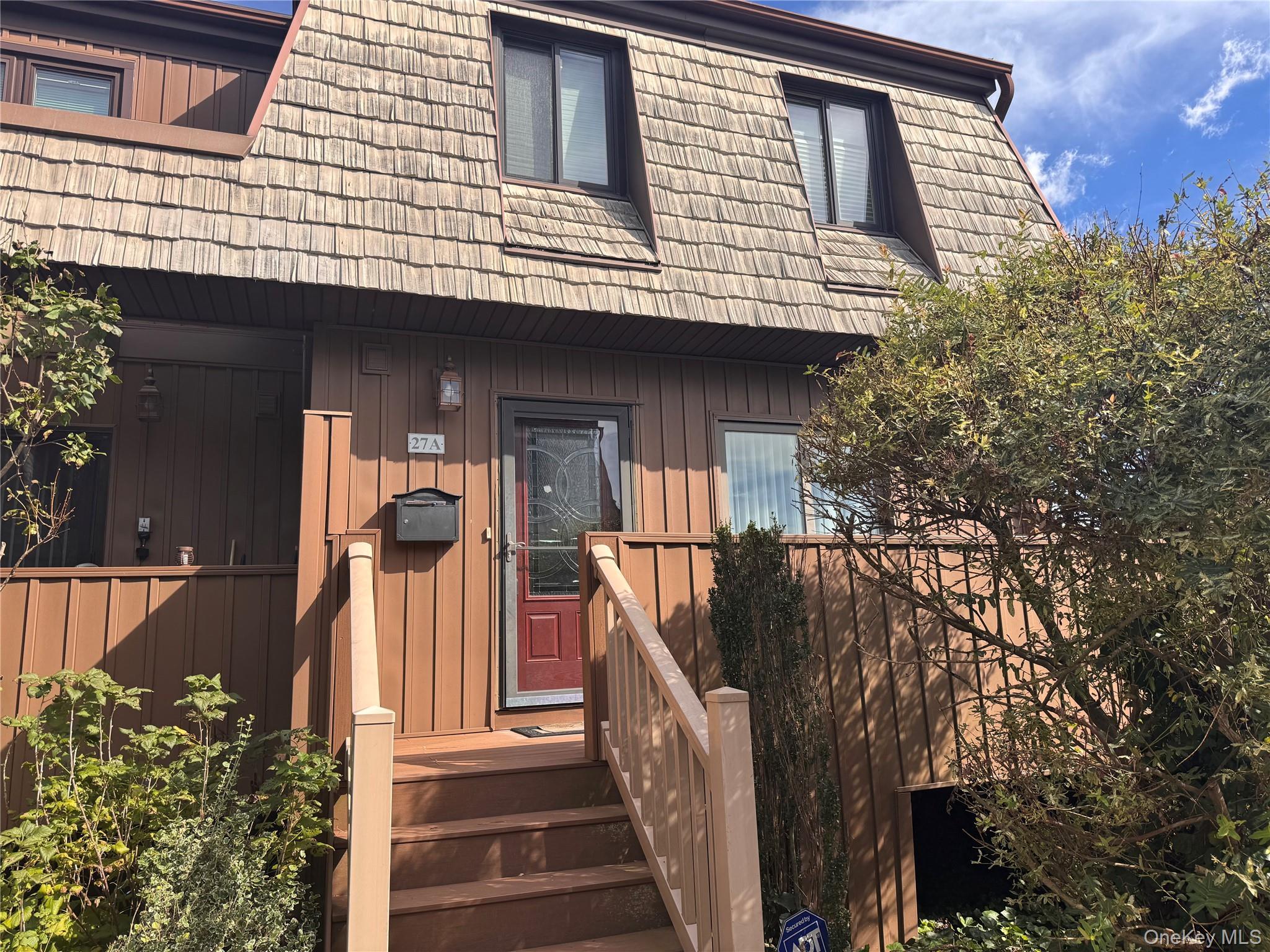 27 Heritage Drive Unit: A, New City