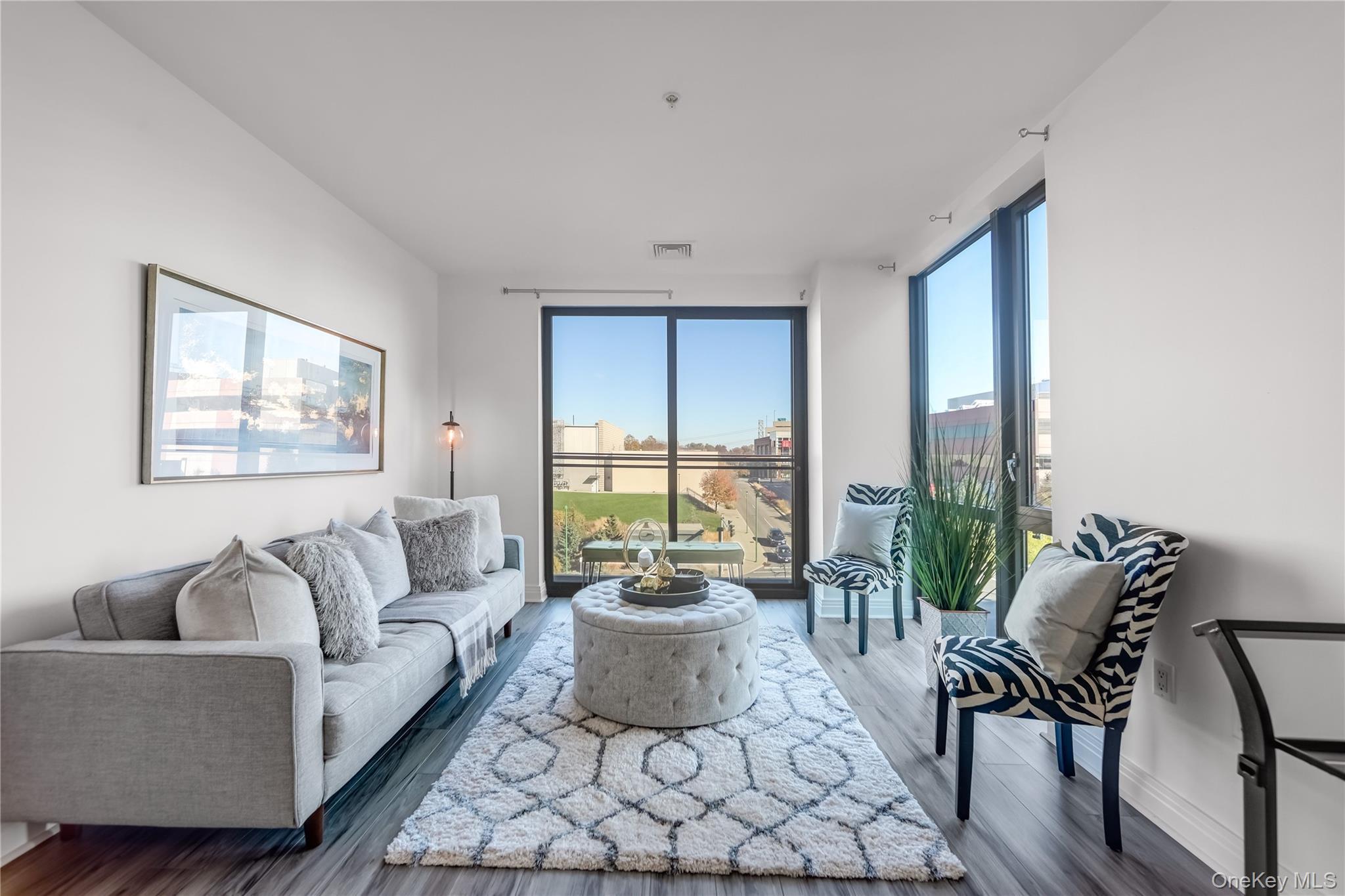 701 Ridge Hill Boulevard Unit: 8M, Yonkers