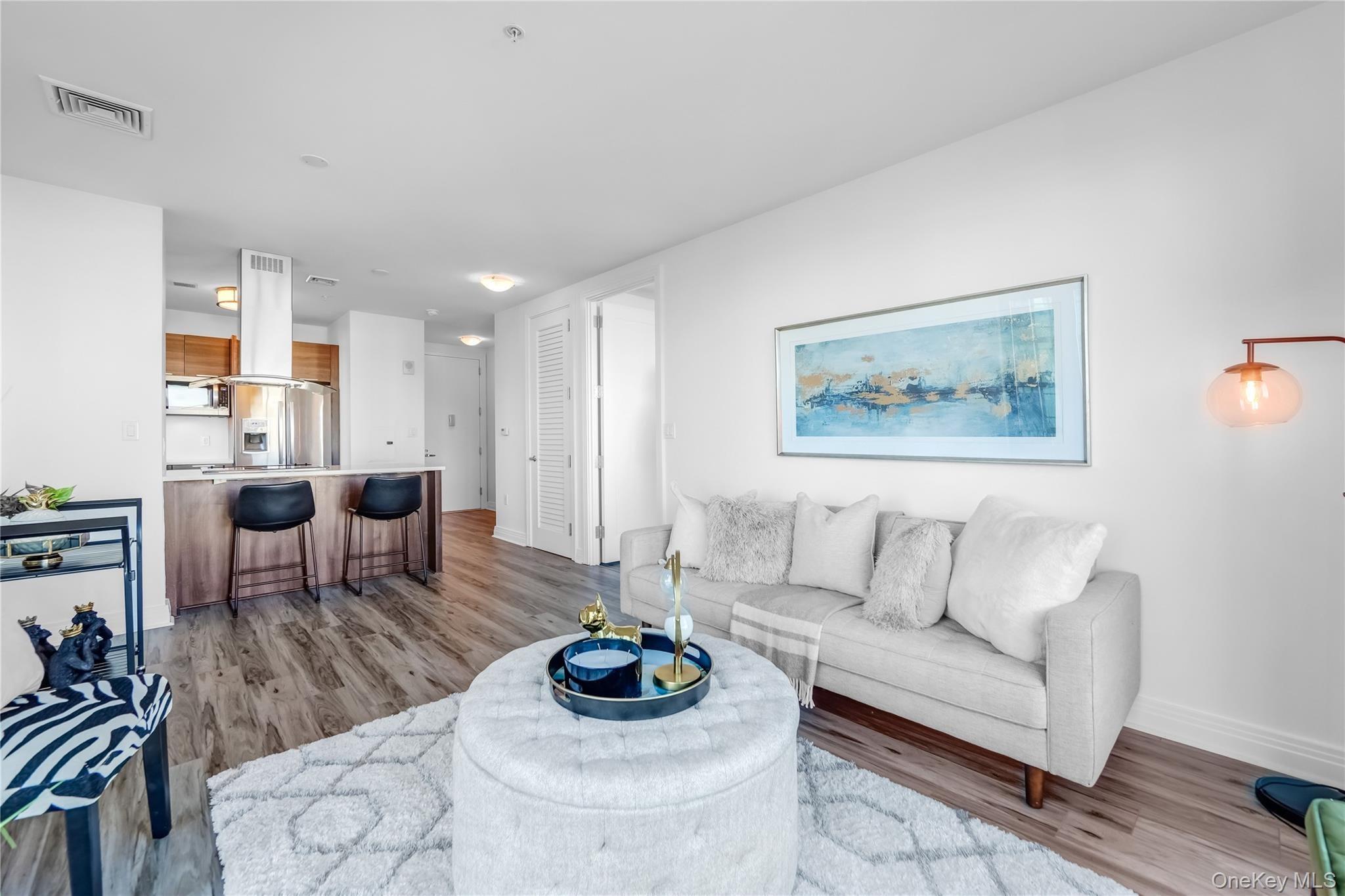 701 Ridge Hill Boulevard Unit: 8M thumbnail 3
