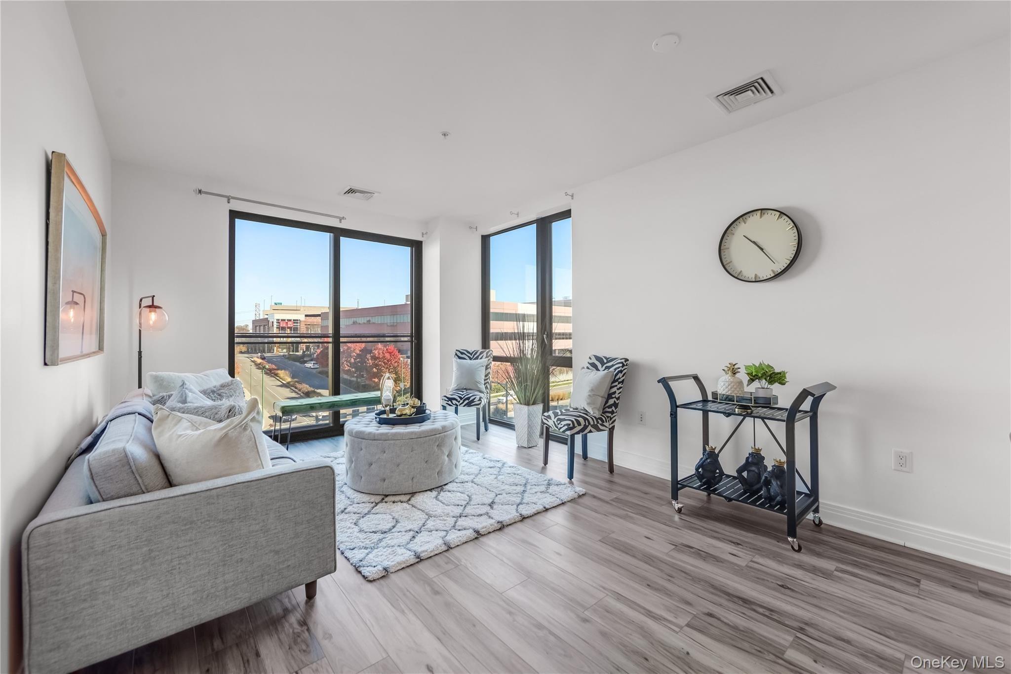 701 Ridge Hill Boulevard Unit: 8M thumbnail 2