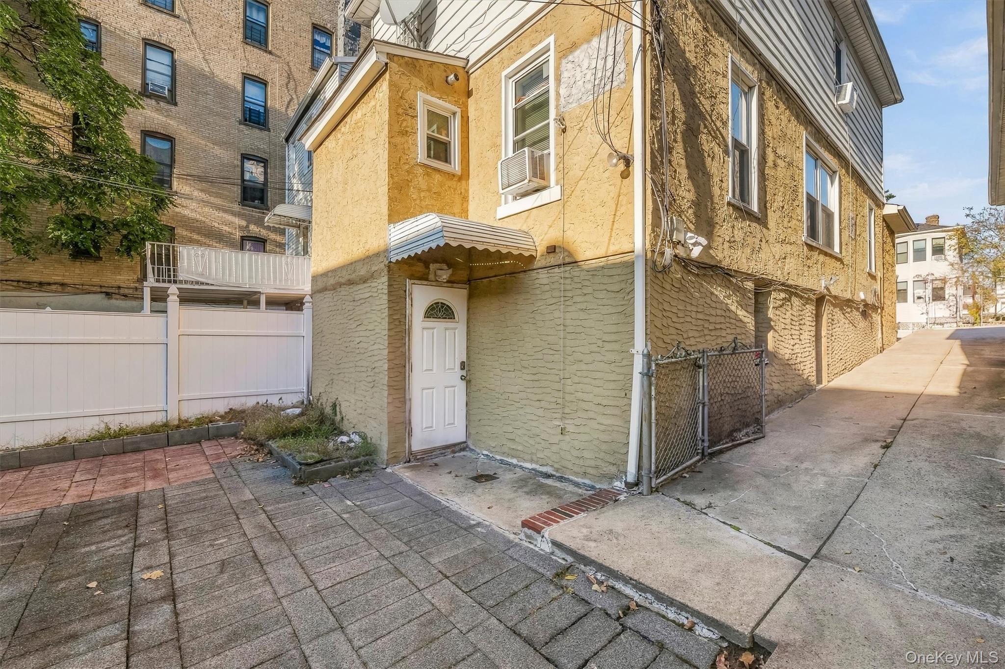 1711 Hobart Avenue thumbnail 45