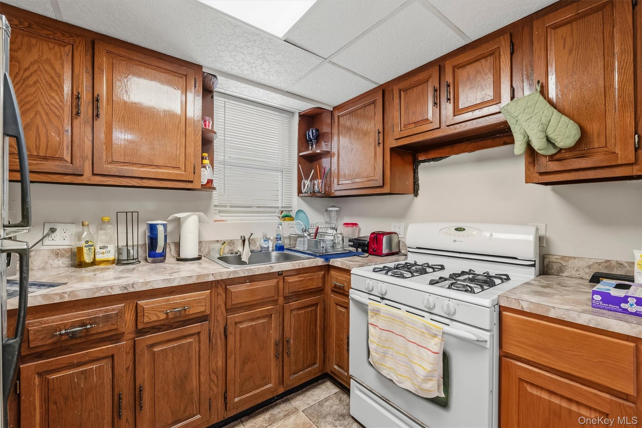 1711 Hobart Avenue thumbnail 19