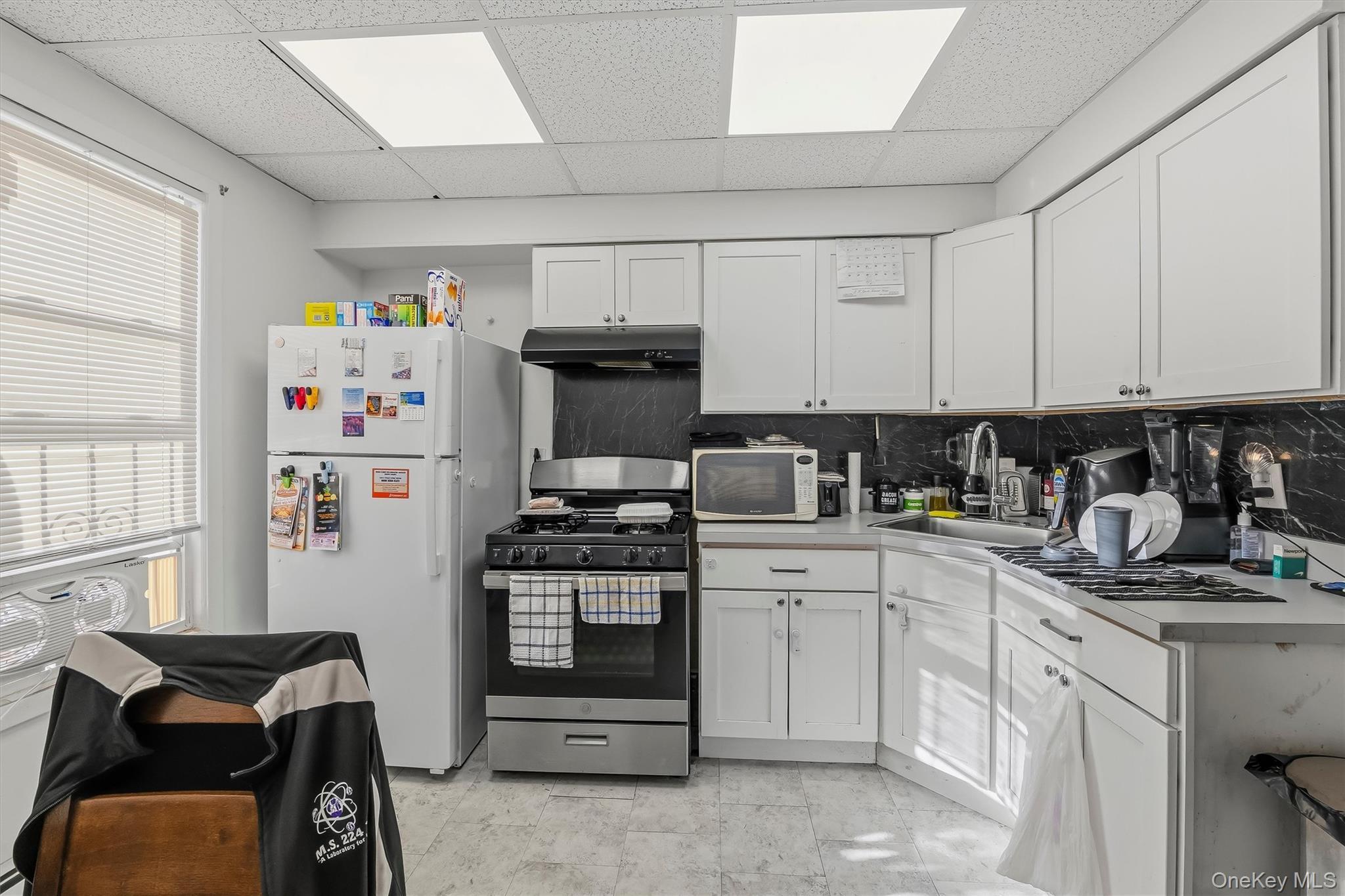 1711 Hobart Avenue thumbnail 27