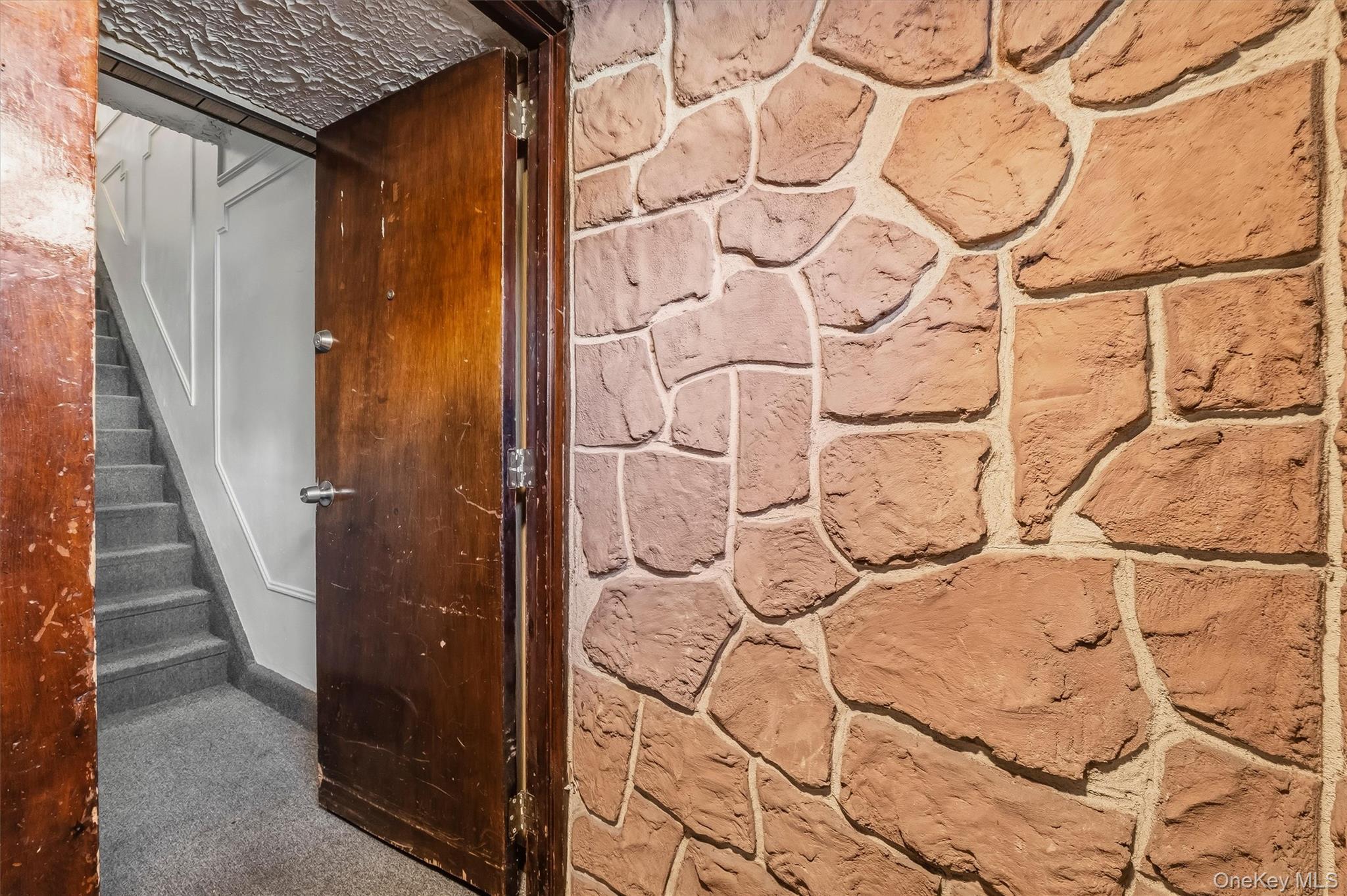 1711 Hobart Avenue thumbnail 25