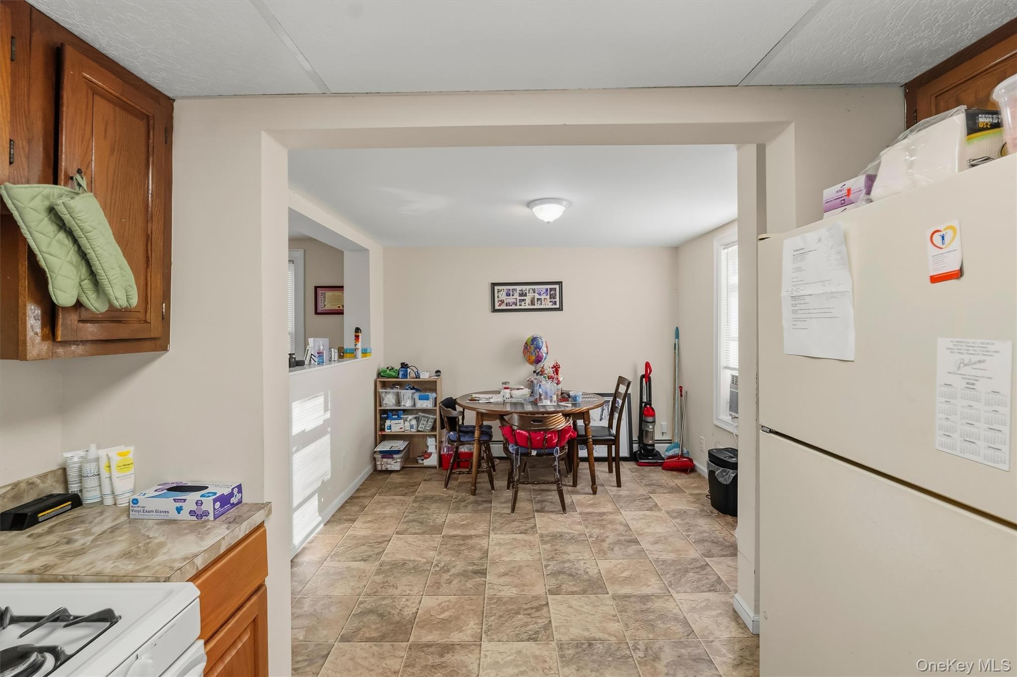 1711 Hobart Avenue thumbnail 21