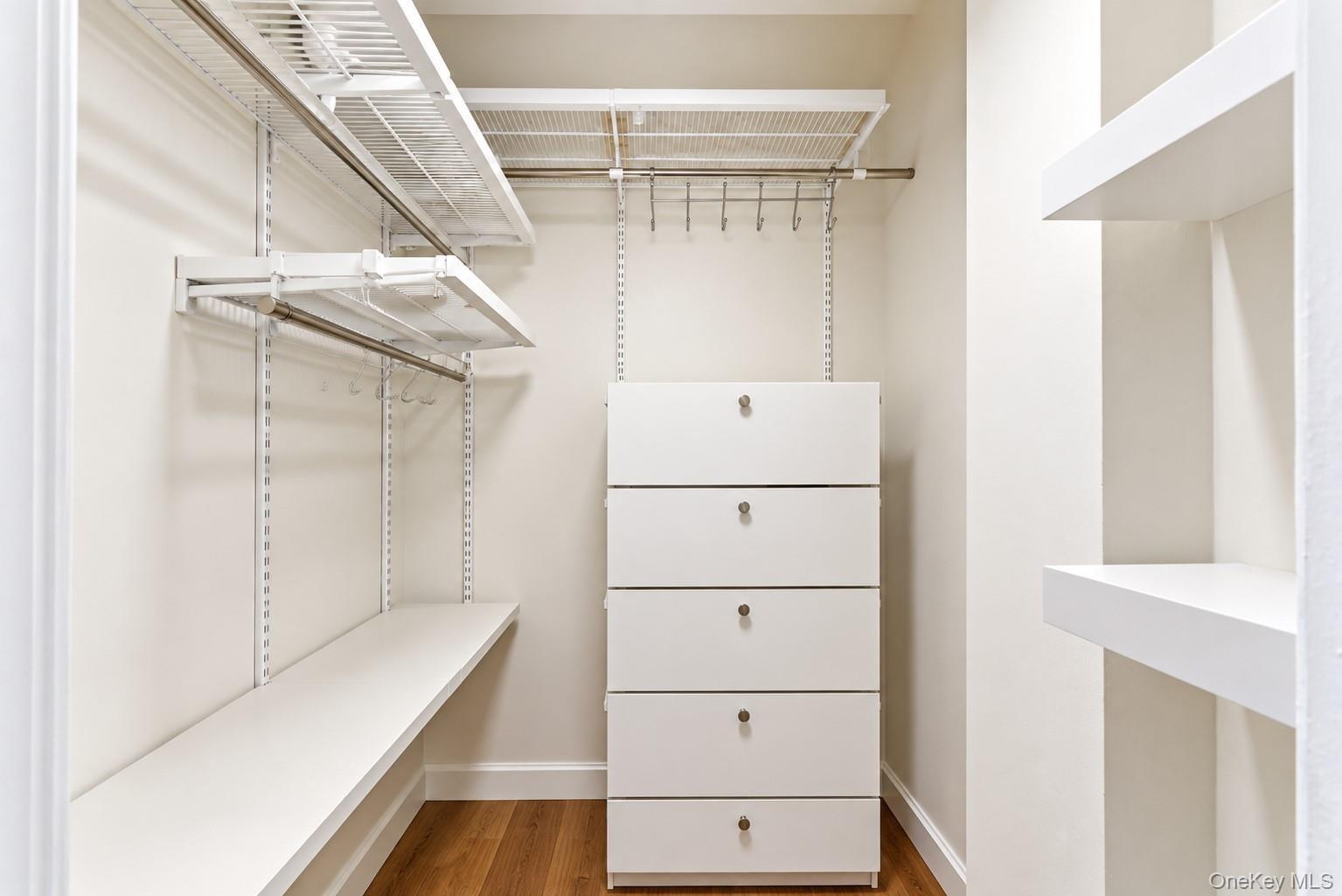 250 N Broadway Unit: 5B thumbnail 6