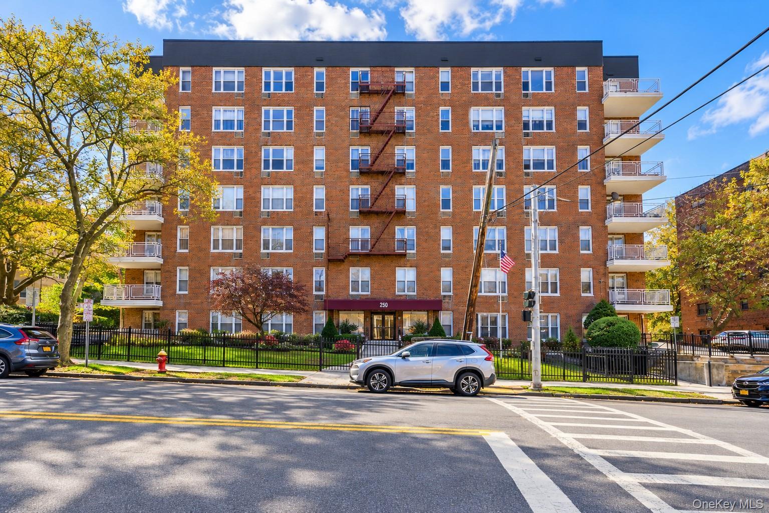 250 N Broadway Unit: 5B, Yonkers