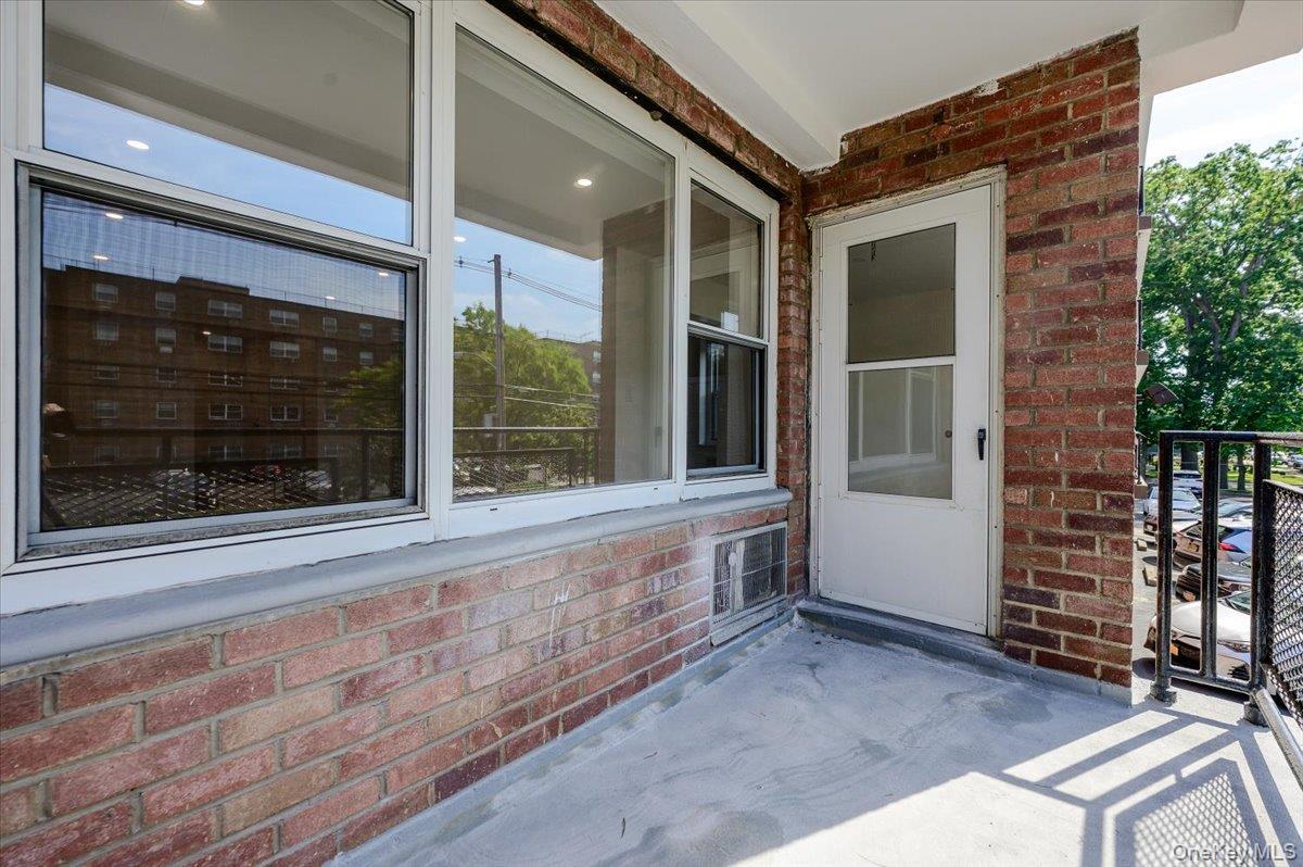 99 Randall Avenue Unit: 1F thumbnail 14