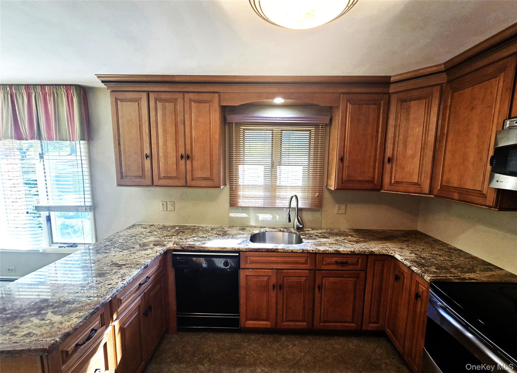 15 Deerwood Drive thumbnail 14