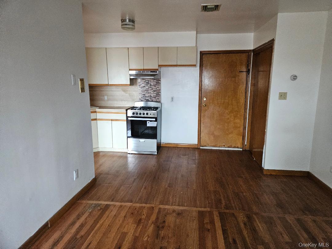 13535 Lefferts Boulevard thumbnail 6