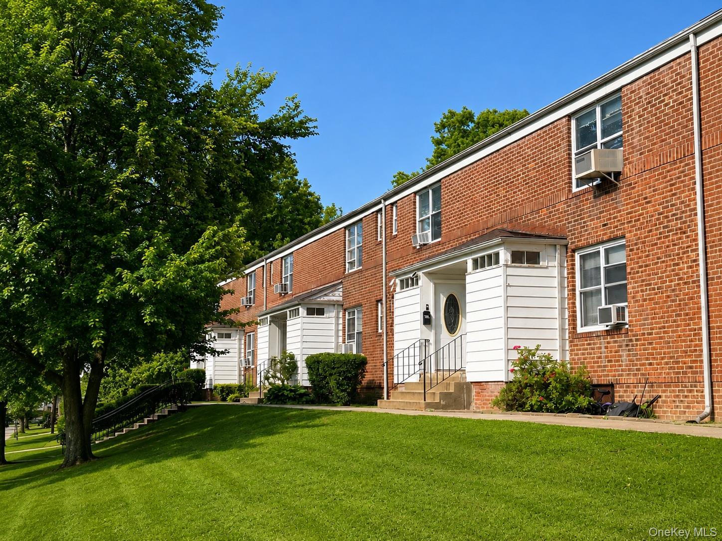 219 Rumsey Road Unit: 2A, Yonkers