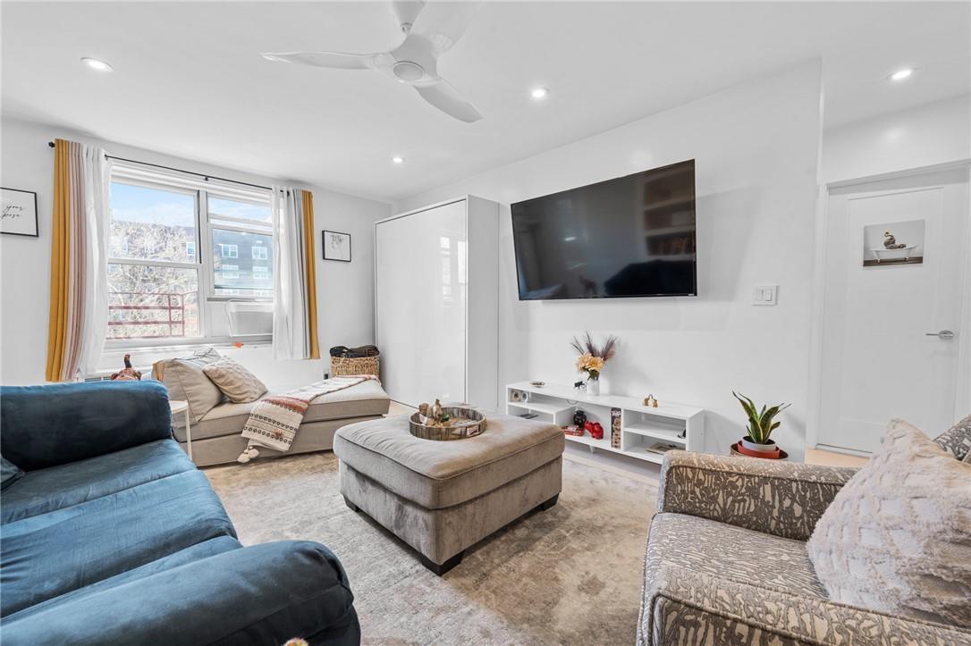 1296 Midland Avenue Unit: 7-L, Yonkers