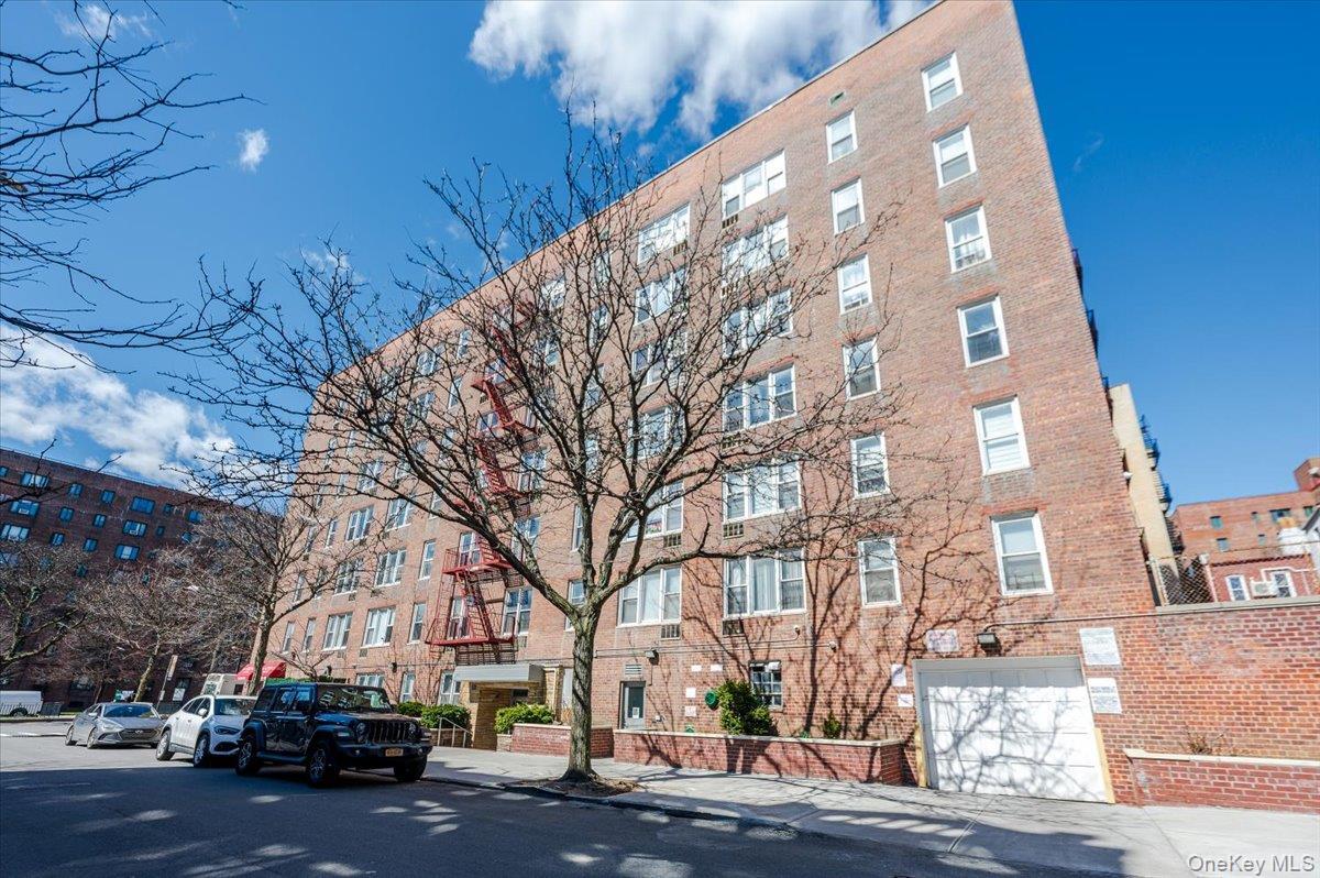 1332 Metropolitan Avenue Unit: 4K, Bronx
