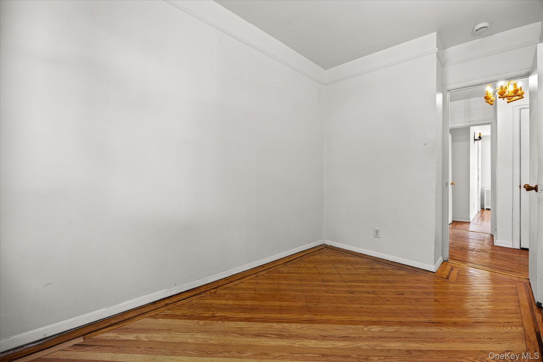 1441 Troy Avenue AVE thumbnail 11